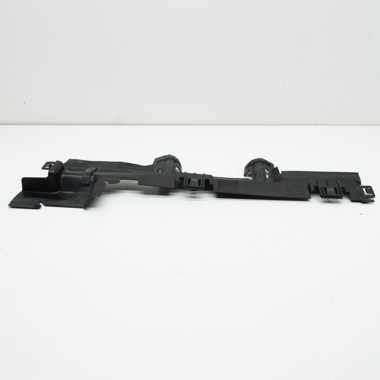 NEW AUDI E-TRON GE LEFT RADIATOR AIR GUIDE 4KE121283B ORIGINAL