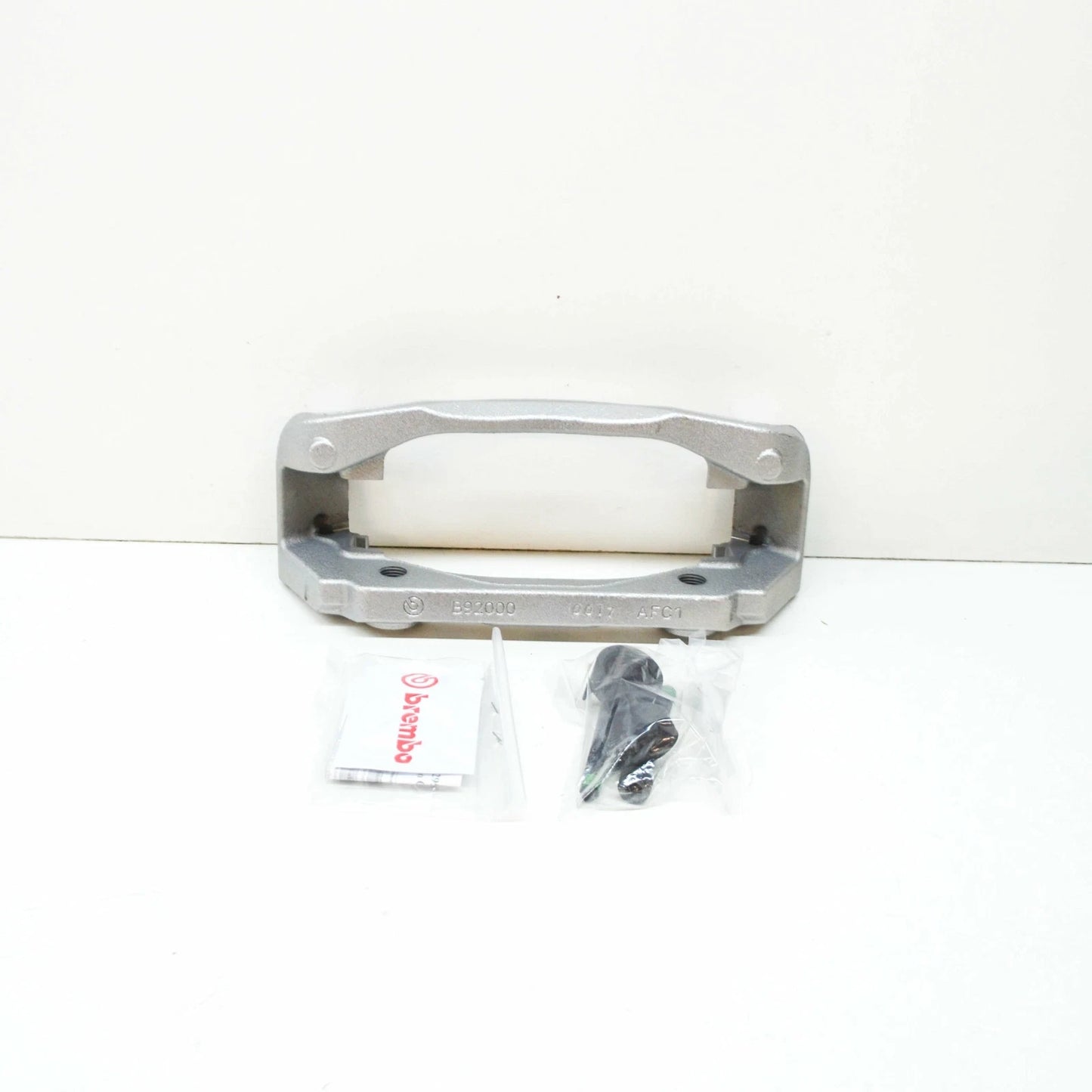 NEW MB VITO TOURER W447 FRONT RIGHT BRAKE CALIPER BRACKET A4474200115 ORIGINAL