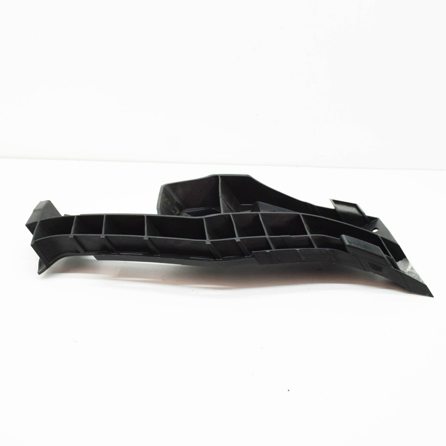 NEW AUDI RS6 4G FRONT RIGHT BUMPER CLOSING ELEMENT 4G0807096H ORIGINAL