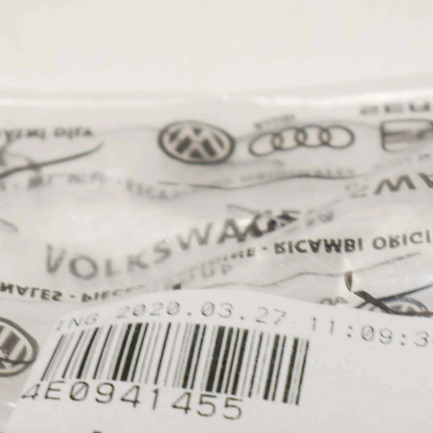 NEW AUDI A8 4E HEADLIGHT BRACKET 4E0941455