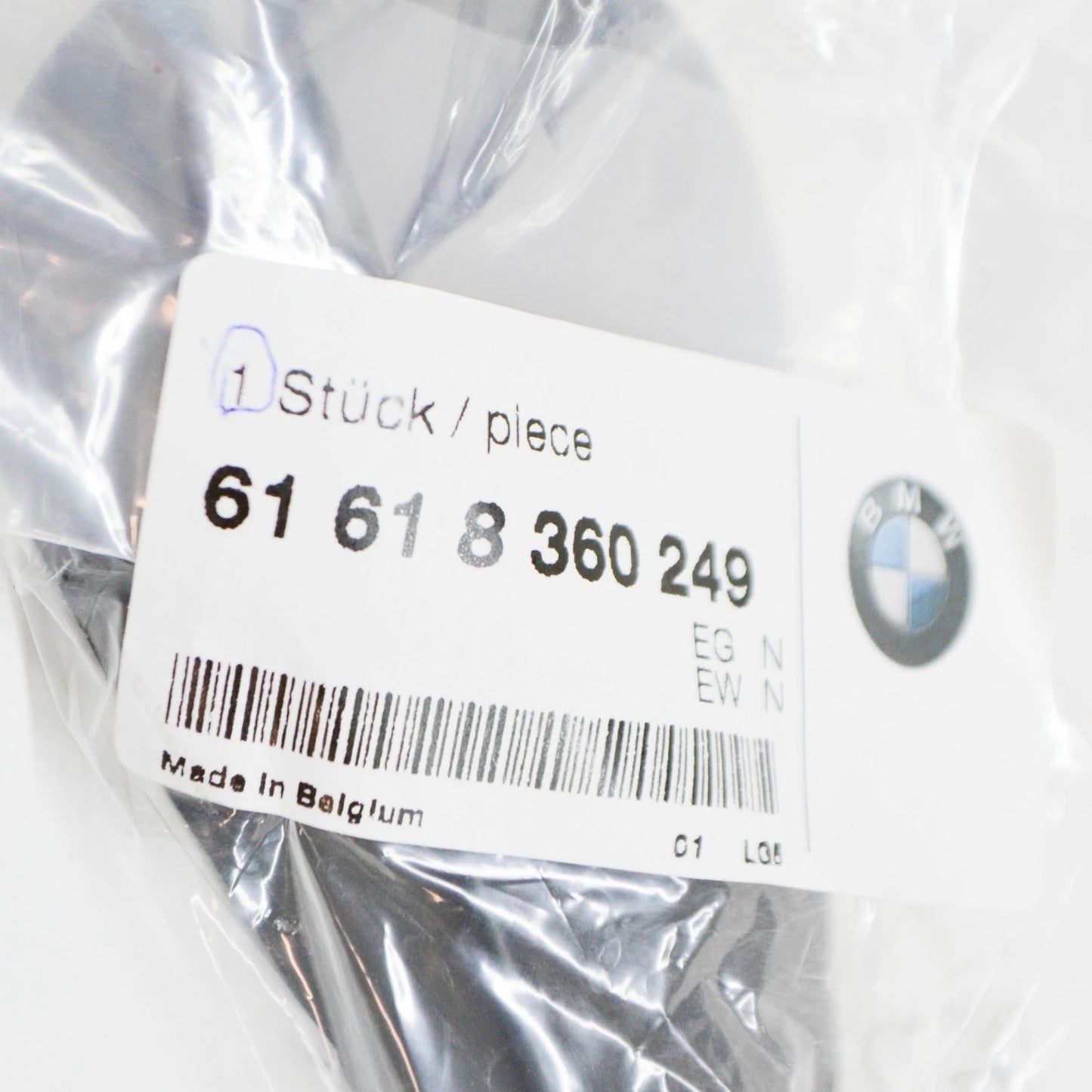 NEW BMW 7 E38 LEFT WINDSHIELD WIPER ARM COVER 61618360249 8360249 ORIGINAL