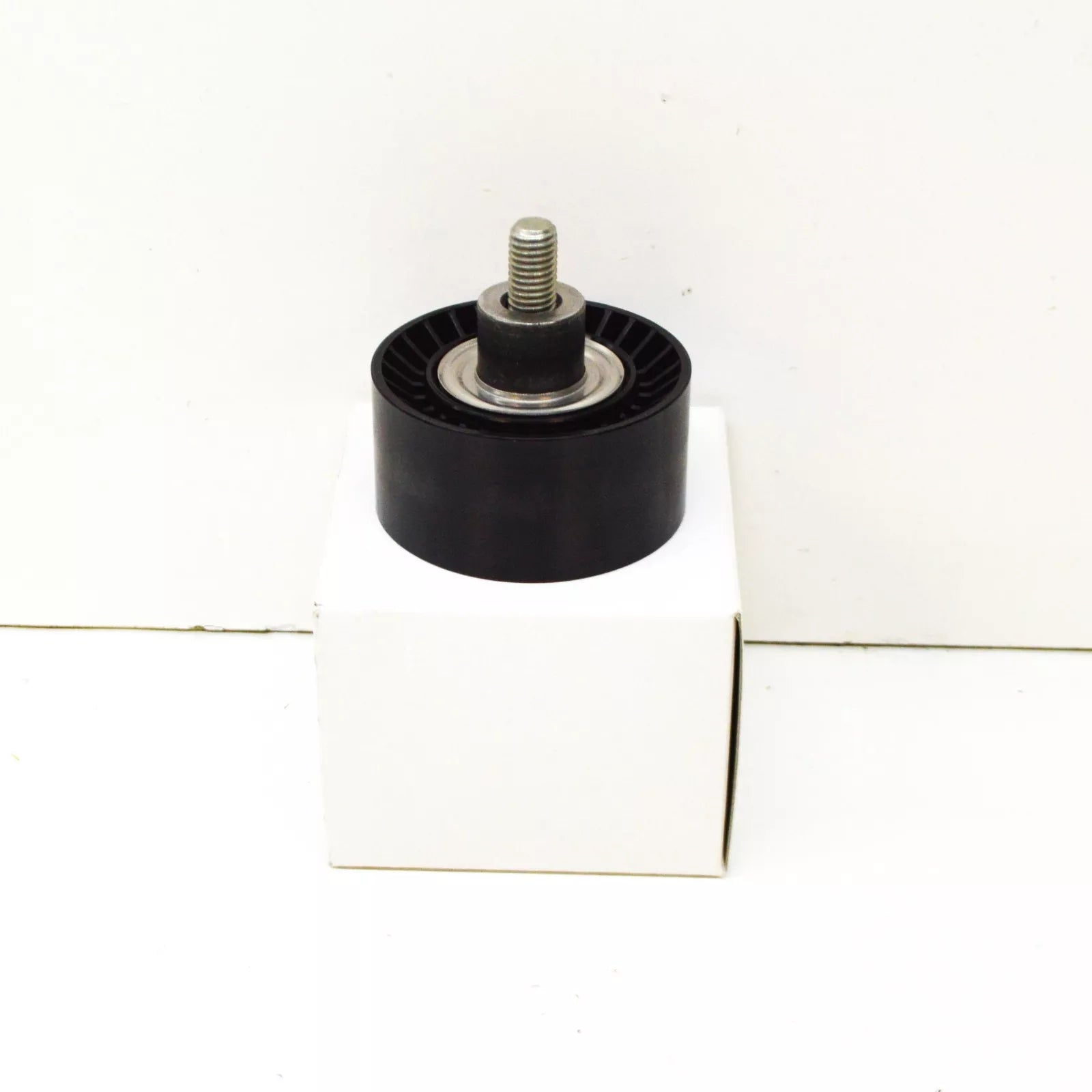 NEW BMW M2 COUPE F87 BELT DEFLECTION PULLEY 11287589361 ORIGINAL