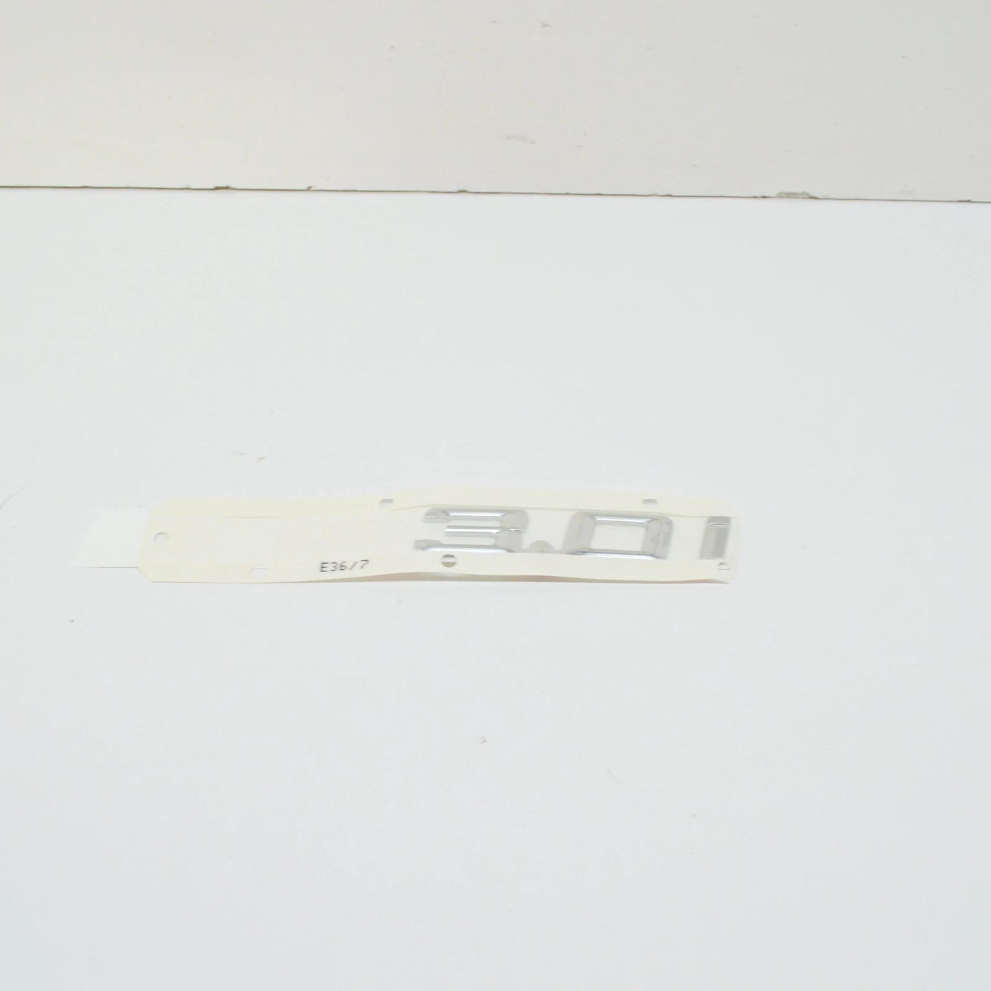 NEW BMW Z3 COUPE E36 DECK LID EMBLEM 51148413710 8413710 ORIGINAL