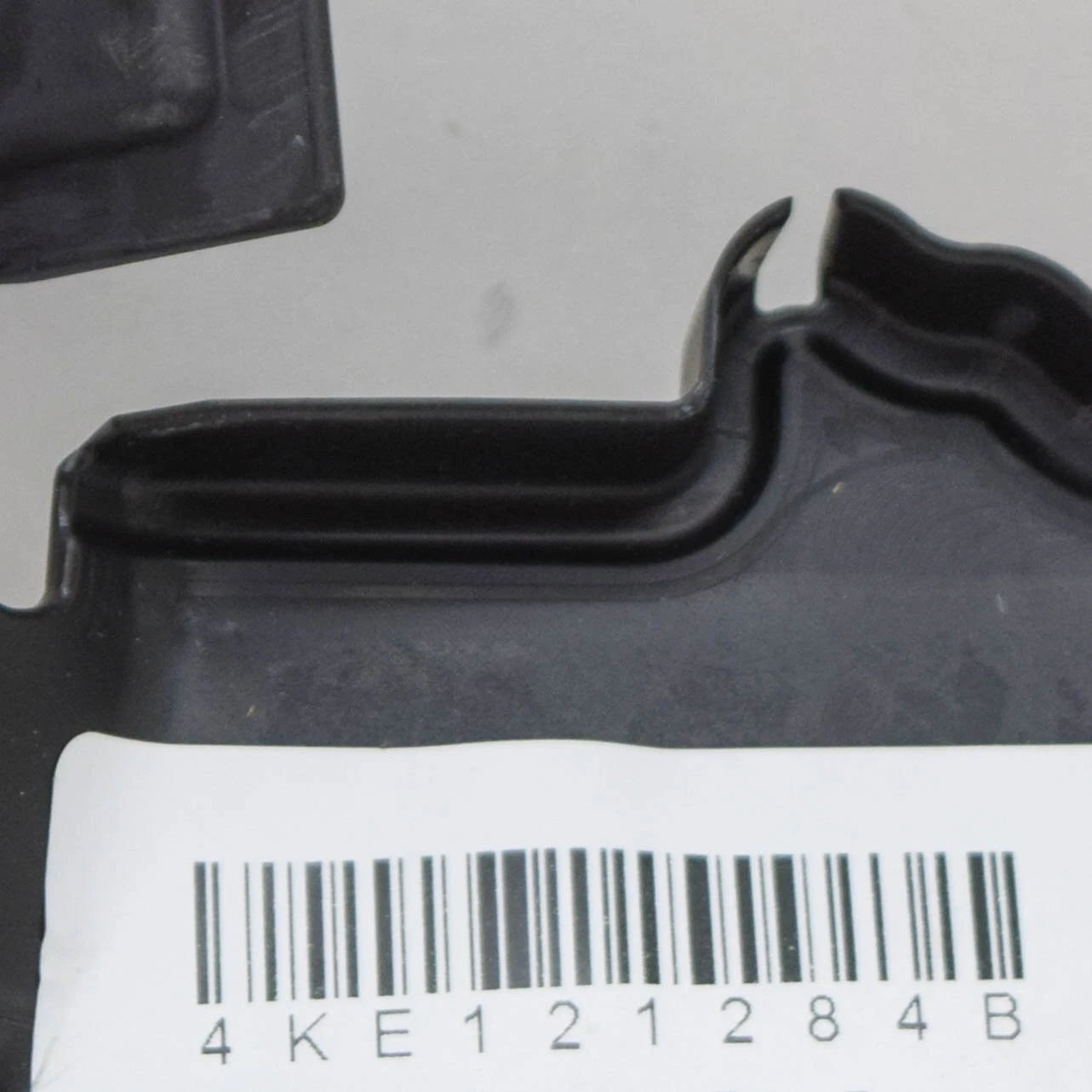 NEW AUDI E-TRON GE RIGHT RADIATOR AIR GUIDE 4KE121284B ORIGINAL