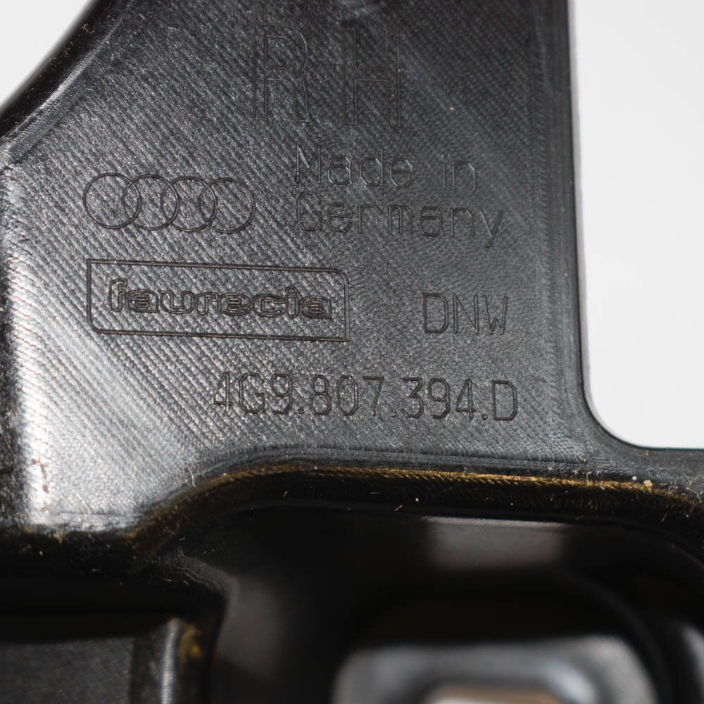 NEW AUDI A6 C7 REAR BUMPER RIGHT BRACKET 4G9807394D ORIGINAL