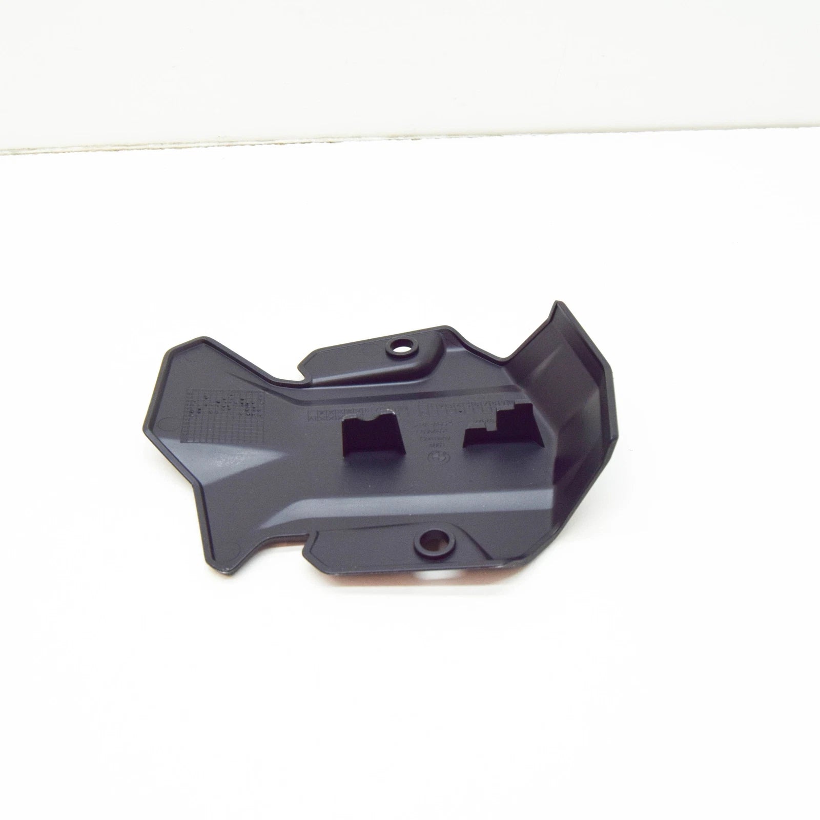 NEW BMW K80 F750 GS SLIPSTREAM DEFLECTOR CENTER 46638564651 ORIGINAL