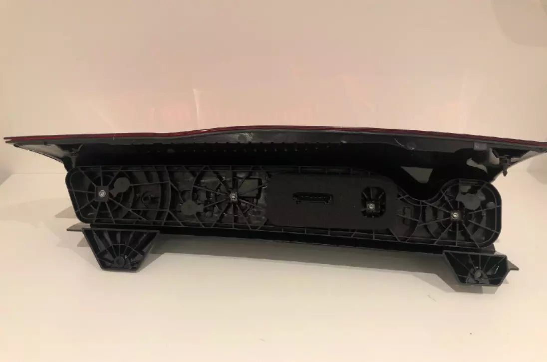 NEW MERCEDES-BENZ SPRINTER W907 REAR LEFT TAILLIGHT A9108200000 ORIGINAL