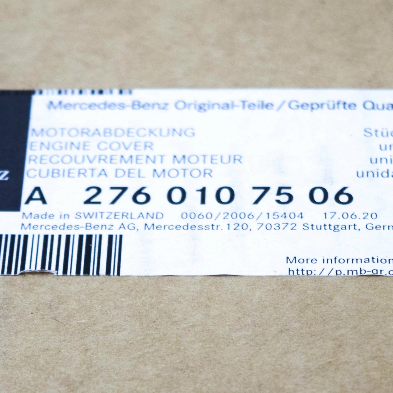 NEW MERCEDES-BENZ C-CLASS W205 ENGINE TOP COVER A2760107506 ORIGINAL