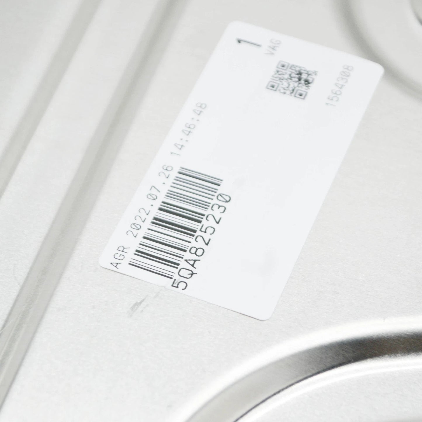 NEW VOLKSWAGEN TIGUAN 5Q ENGINE UNDERTRAY METAL SHIELD 5QA825230