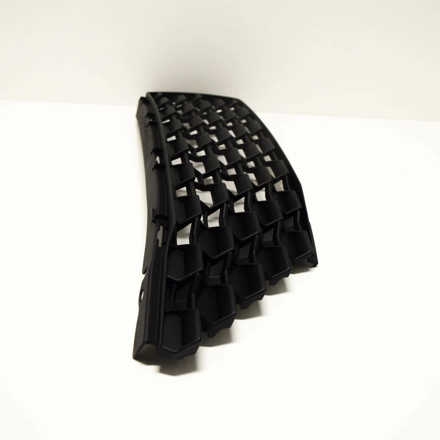 NEW AUDI R8 4S FRONT RIGHT OUTER GRILLE 4S0807698B3FZ