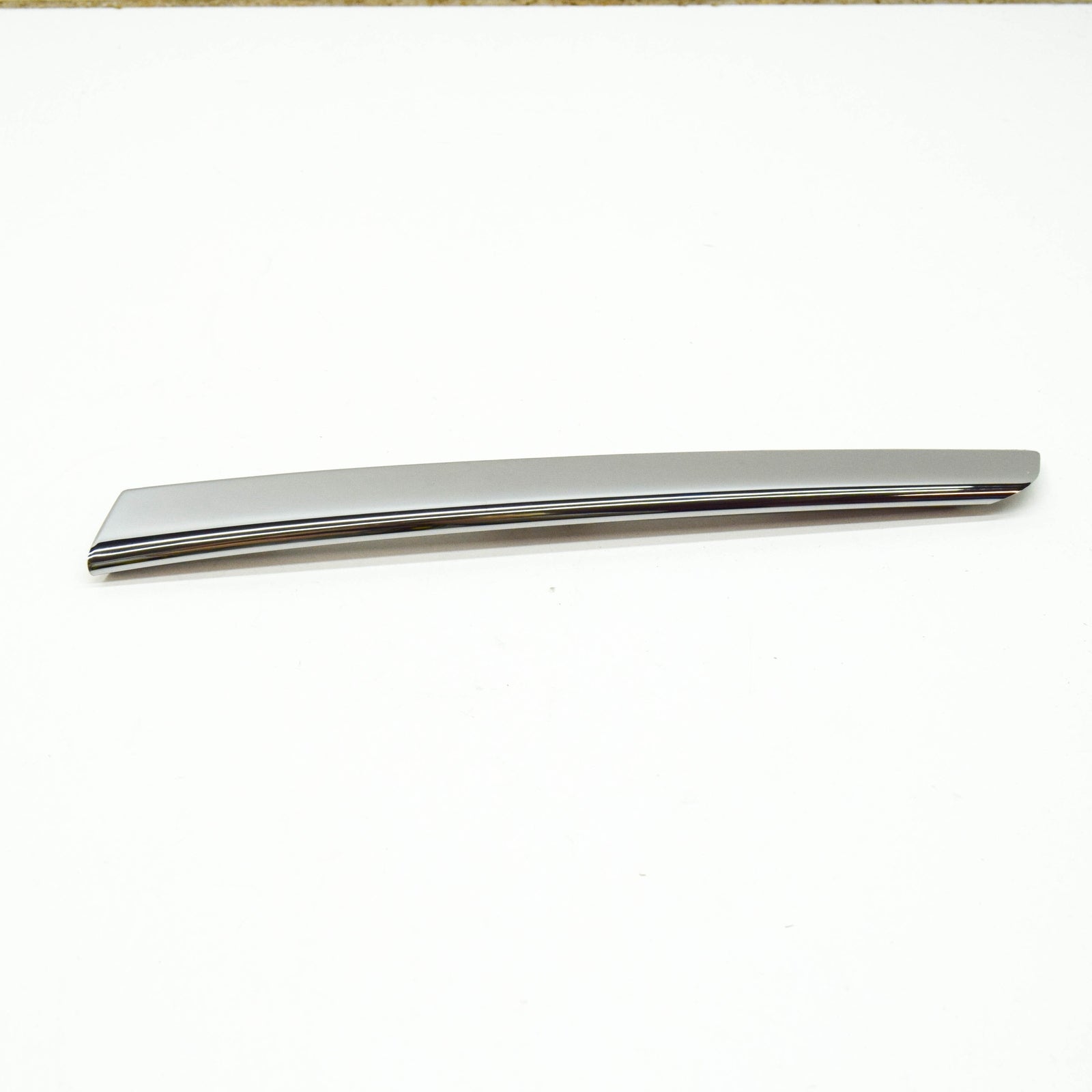NEW SKODA SUPERB MK3 FRONT BUMPER LEFT TRIM INSERT 3V0807833A2ZZ ORIGINAL