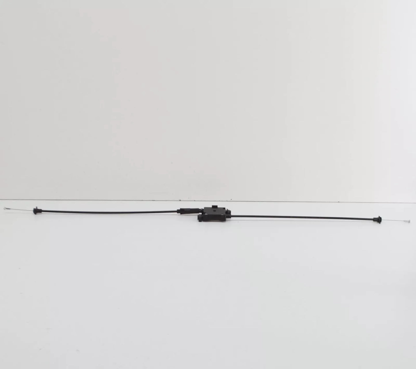 NEW AUDI A1 8X ENGINE HOOD CENTER BOWDEN CABLE 8X0823531 ORIGINAL