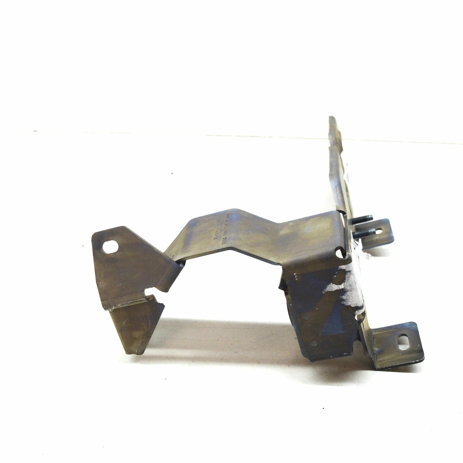 NEW MERCEDES-BENZ E W213 LEFT RADIATOR BRACKET MOUNT A2135005500