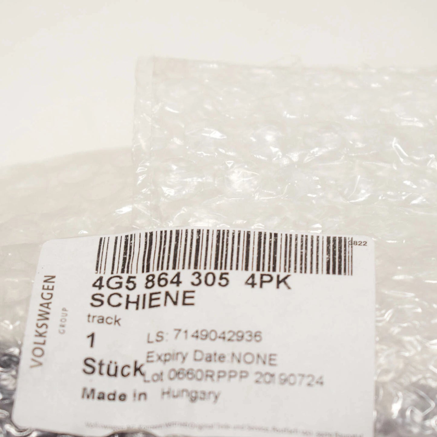 NEW AUDI A6 C7 LEFT REAR SUNBLIND ROLLER TRACK 4G58643054PK ORIGINAL