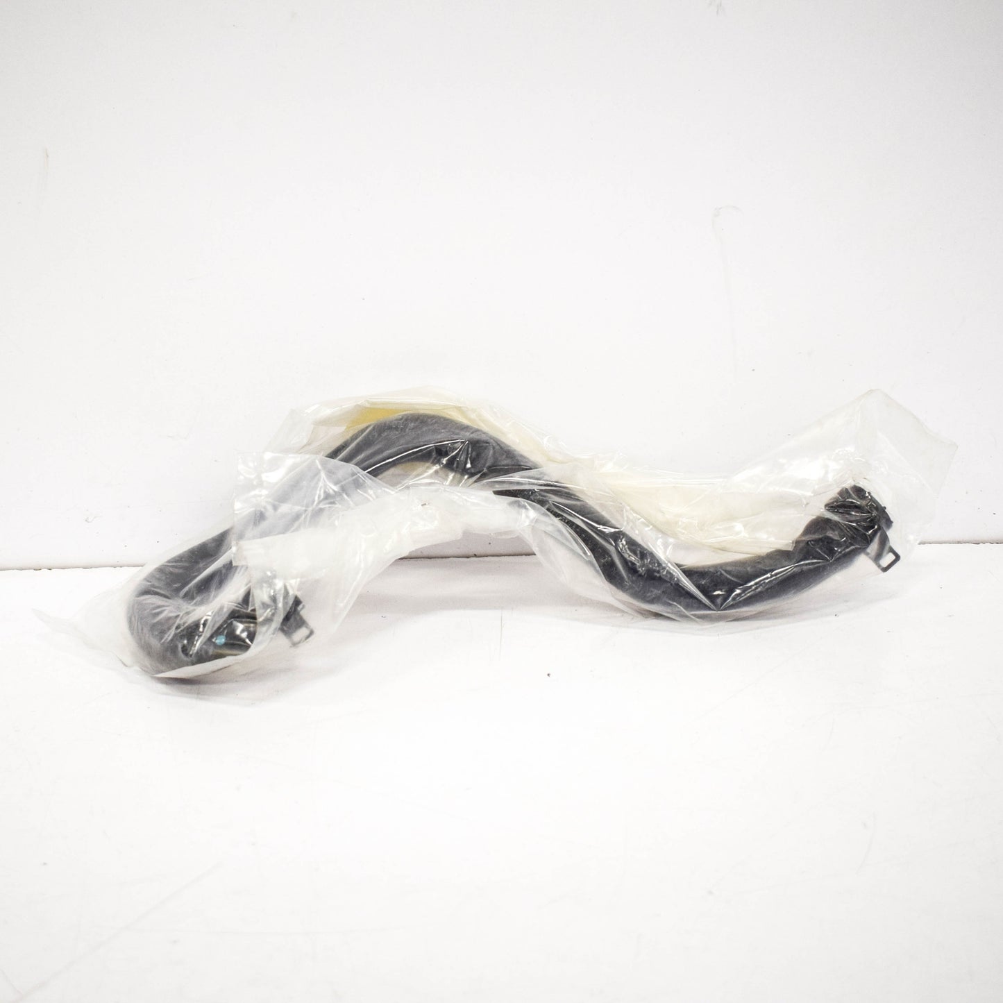 NEW MERCEDES BENZ X166 HEATER COOLANT PIPE HOSE A1668304896 ORIGINAL