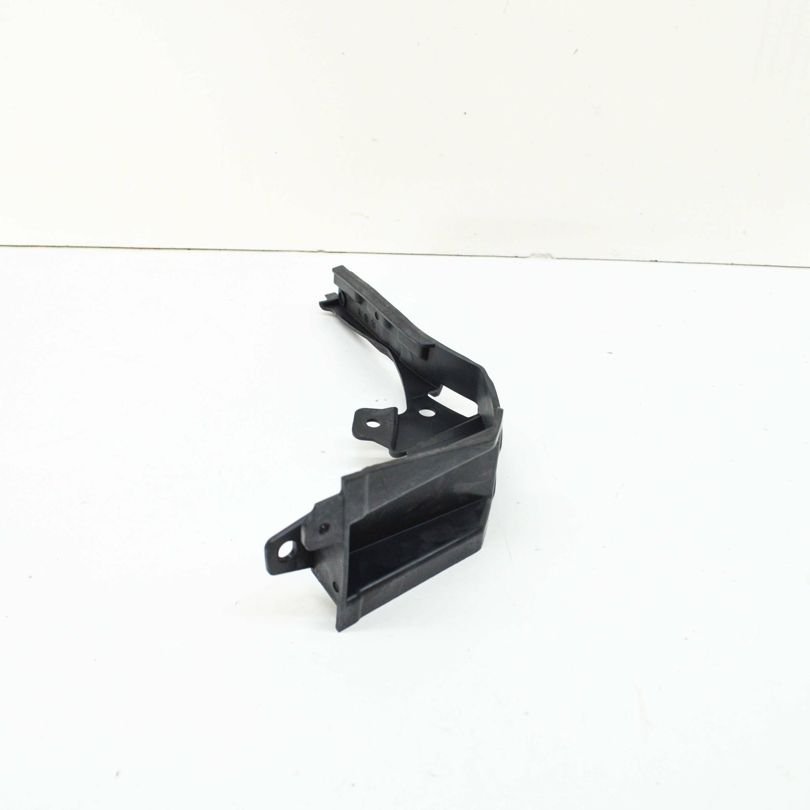 NEW MERCEDES-BENZ C W205 REAR BUMPER RIGHT AREA COVER A2058854323 ORIGINAL