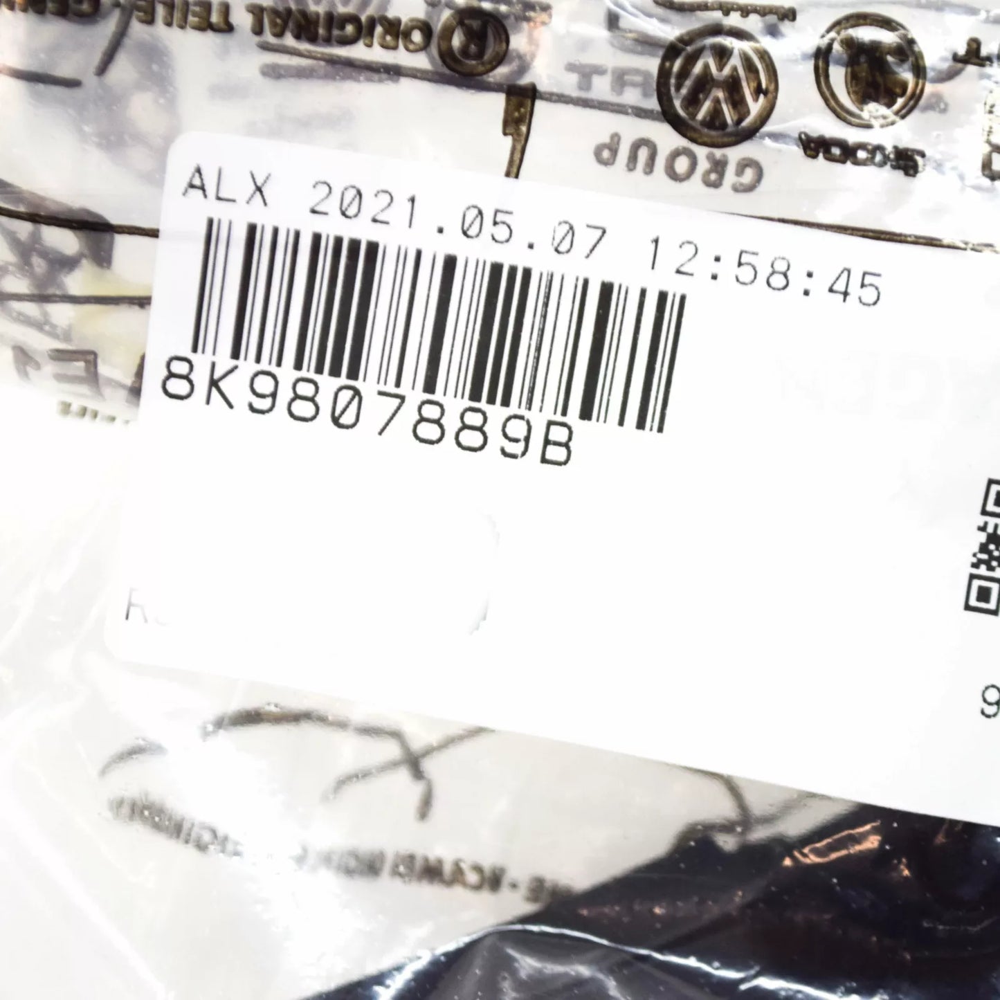 NEW AUDI A4 AVANT B8 REAR BUMPER LEFT UPPER GUIDE SECTION 8K9807889B ORIGINAL