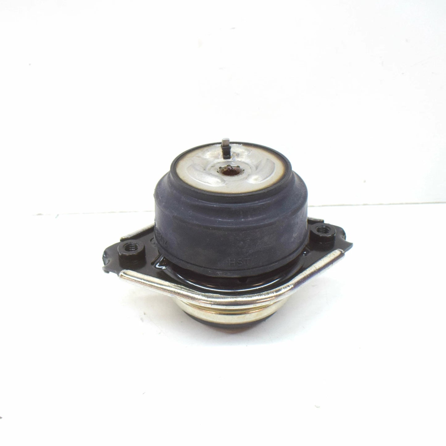 NEW MERCEDES-BENZ R W251 FRONT ENGINE SUPPORT A2512404017 ORIGINAL