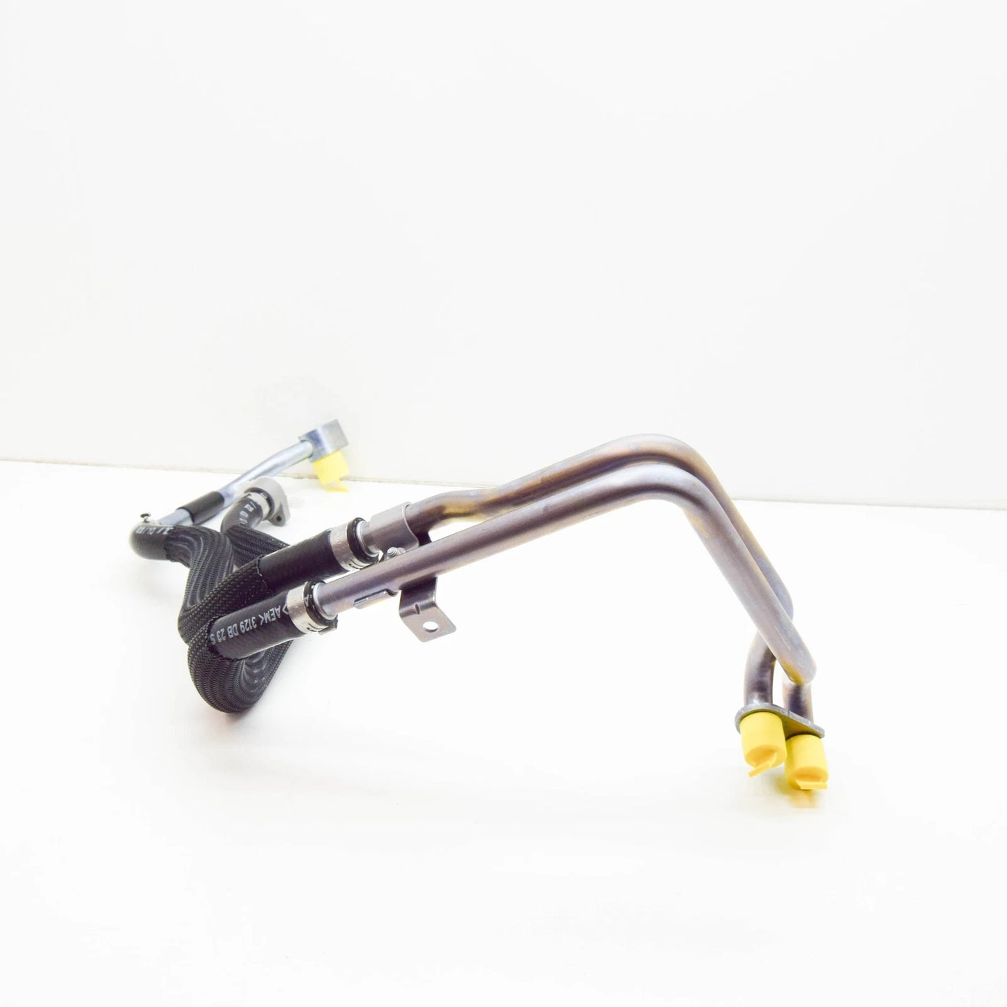 NEW MERCEDES-BENZ C W205 OIL LINE A2055002772 ORIGINAL