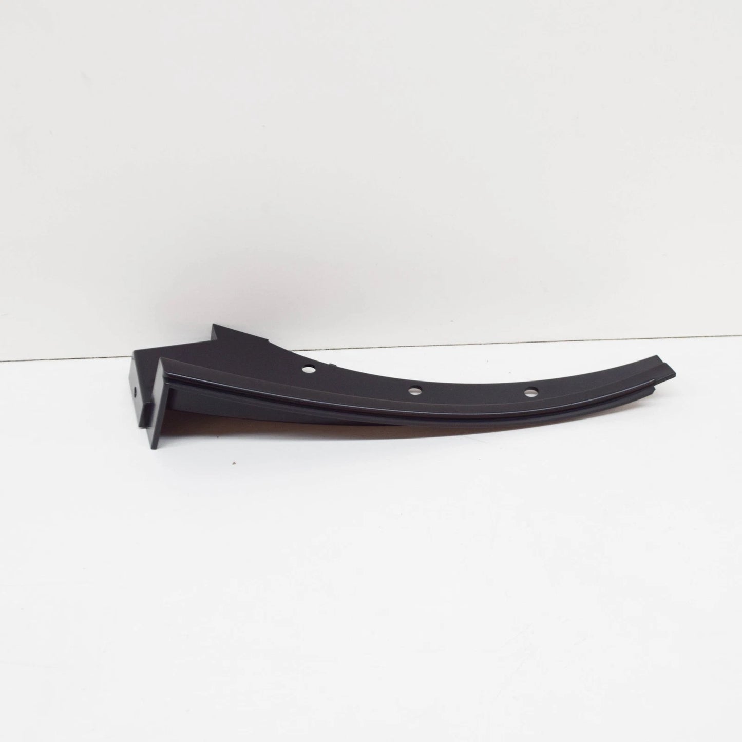 NEW BMW M3 E30 REAR LEFT WHEEL HOUSING COVER 51711961929 ORIGINAL