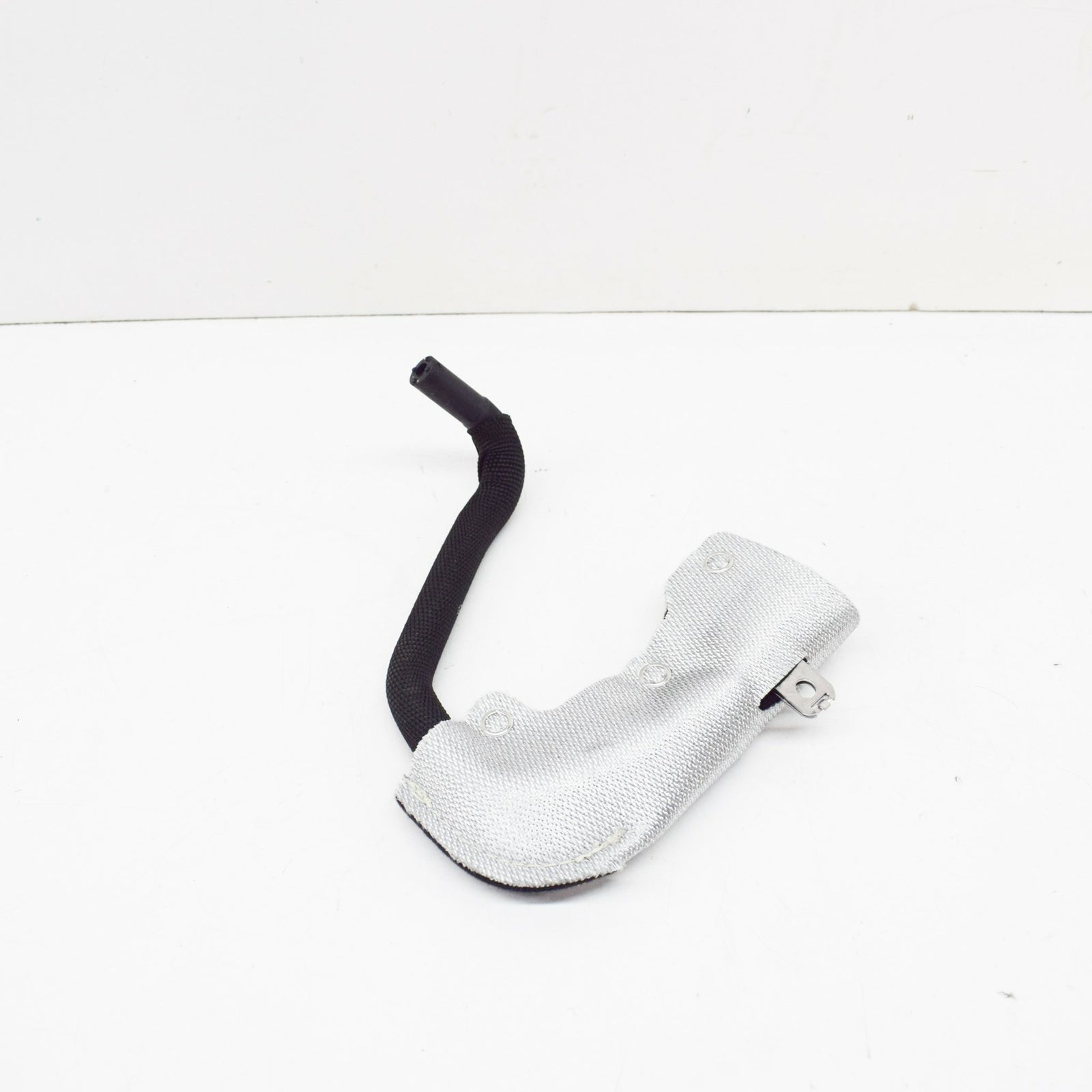 NEW MERCEDES-BENZ CLA COUPE C117 WATER COOLING PIPE HOSE A1332000182 ORIGINAL