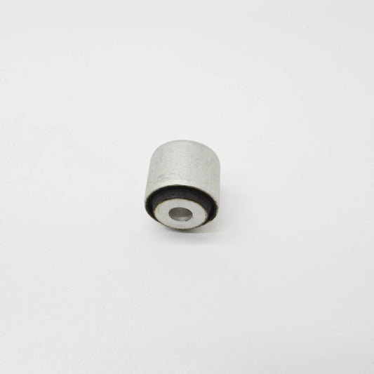 NEW MERCEDES-BENZ C W205 REAR CONTROL ARM BUSHING A2053520508 ORIGINAL