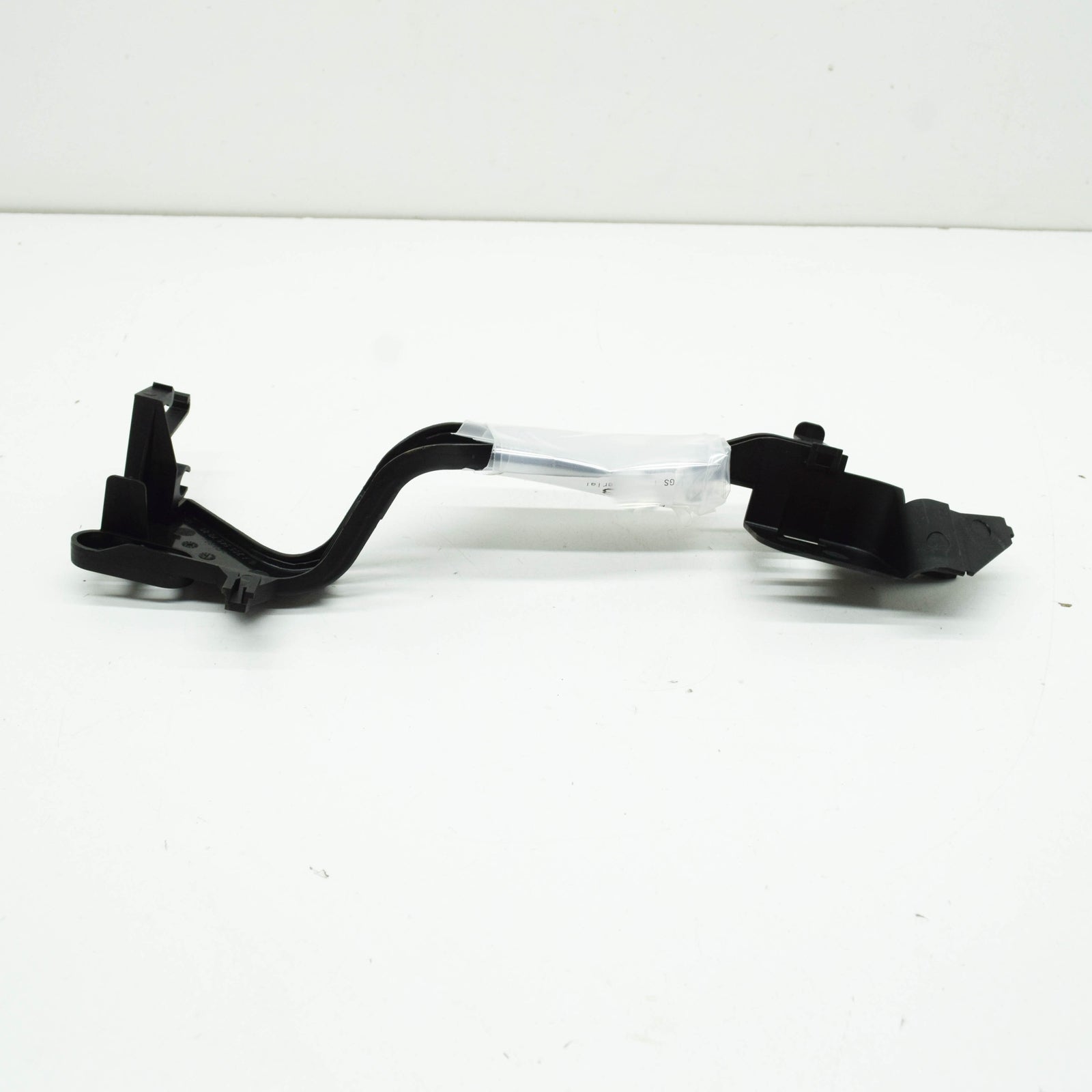 NEW MERCEDES-BENZ E W213 FRONT RIGHT AXLE CABLE DUCT A2055467880 ORIGINAL