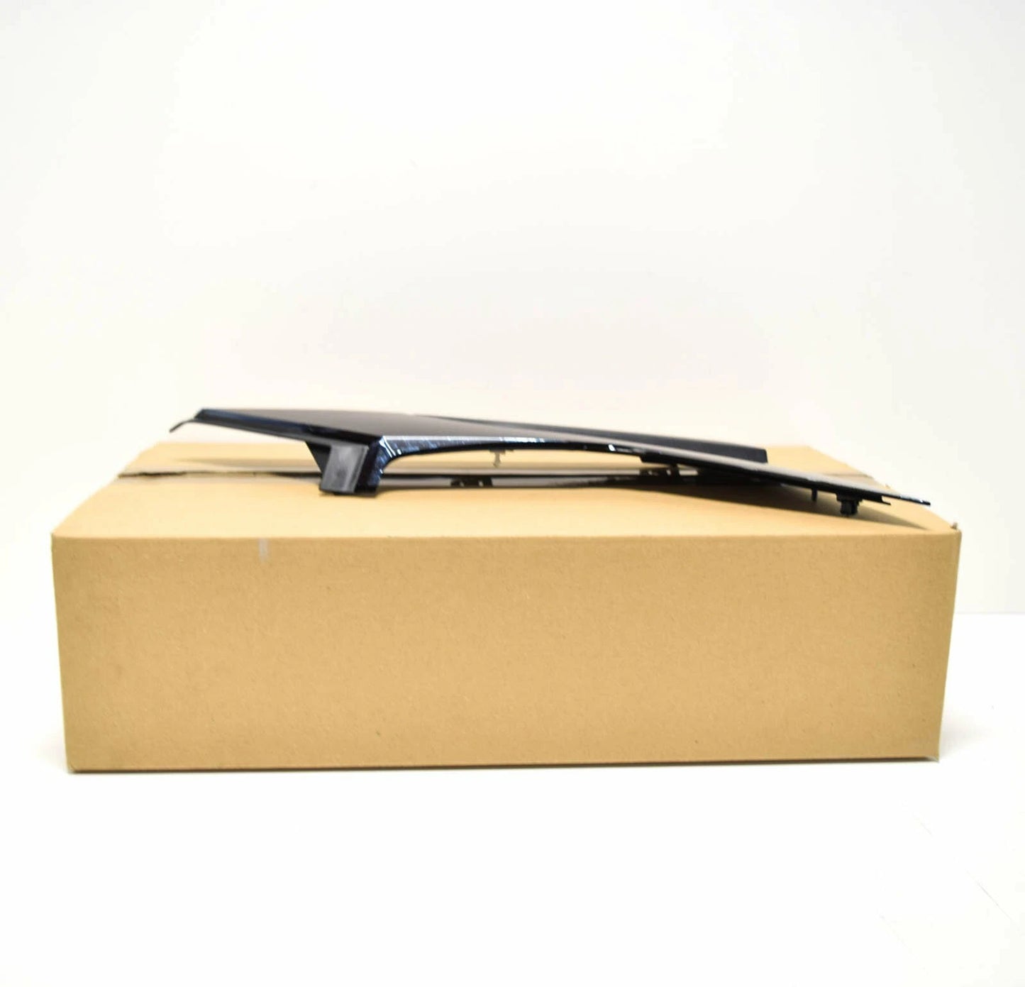 NEW BMW I3 I01 RIGHT A COLUMN TRIM LOWER 7453548 51137453548 ORIGINAL