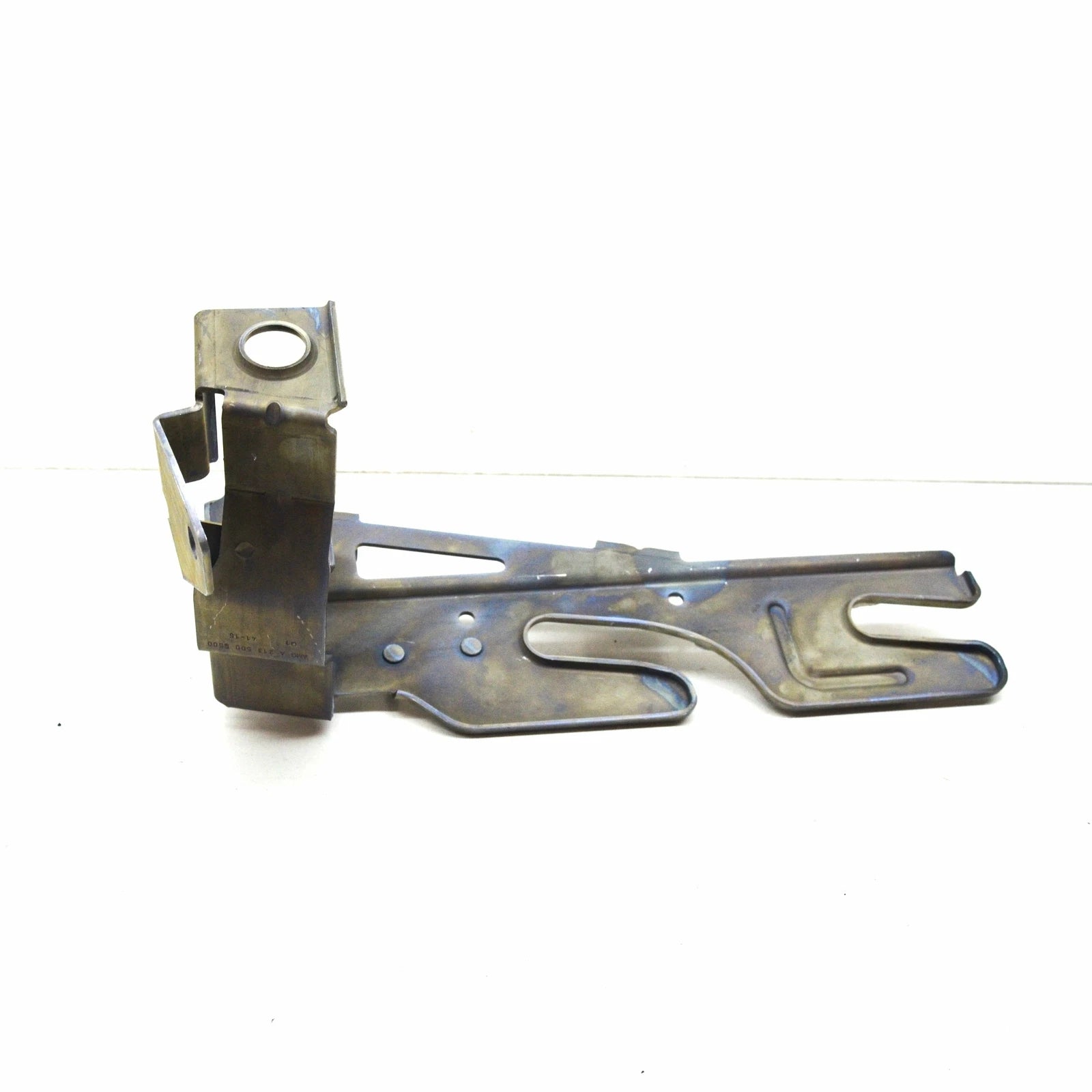 NEW MERCEDES-BENZ E W213 LEFT RADIATOR BRACKET MOUNT A2135005500