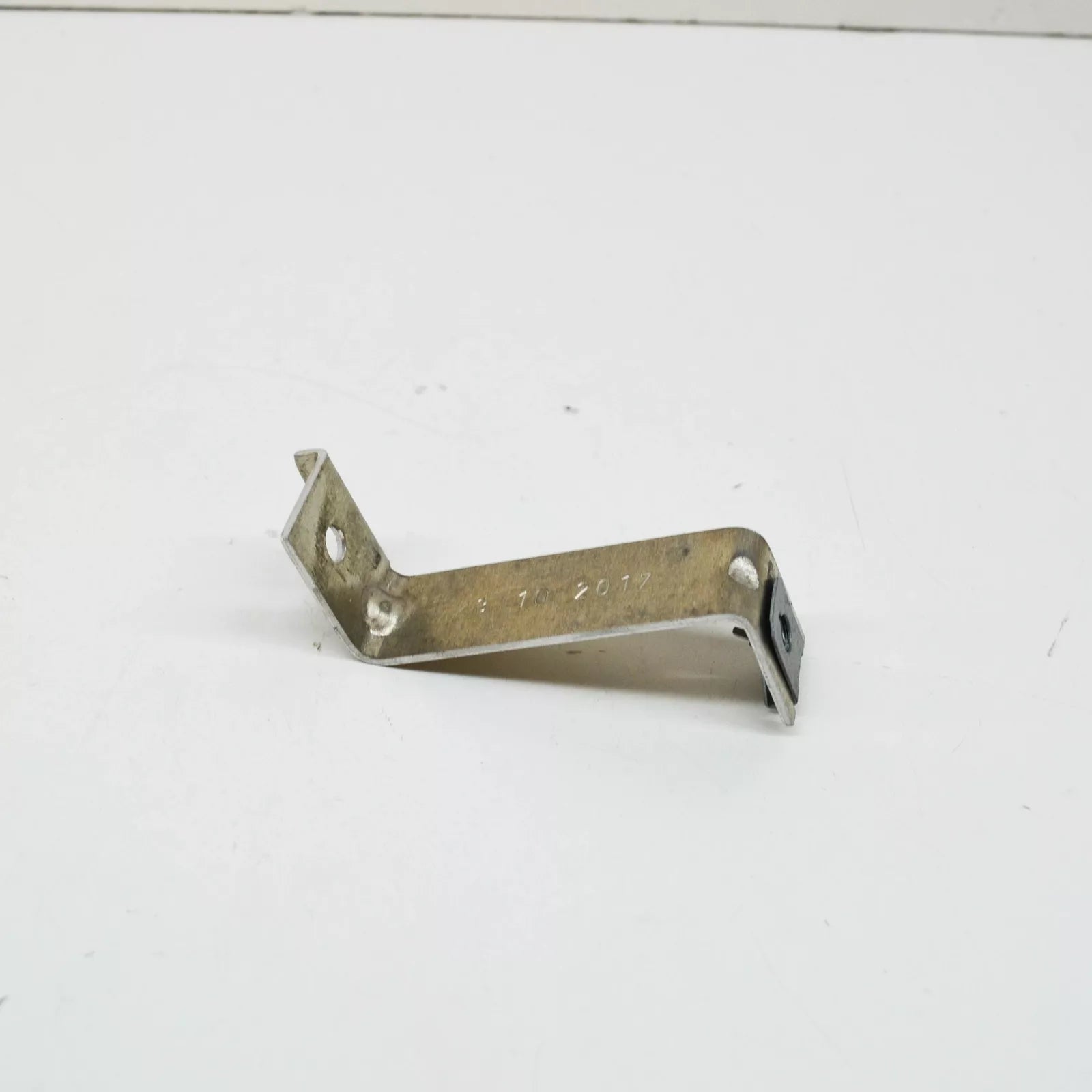 NEW BMW M5 F10 FRONT UNDERHOOD SHIELD HOLDER 51758048499 ORIGINAL