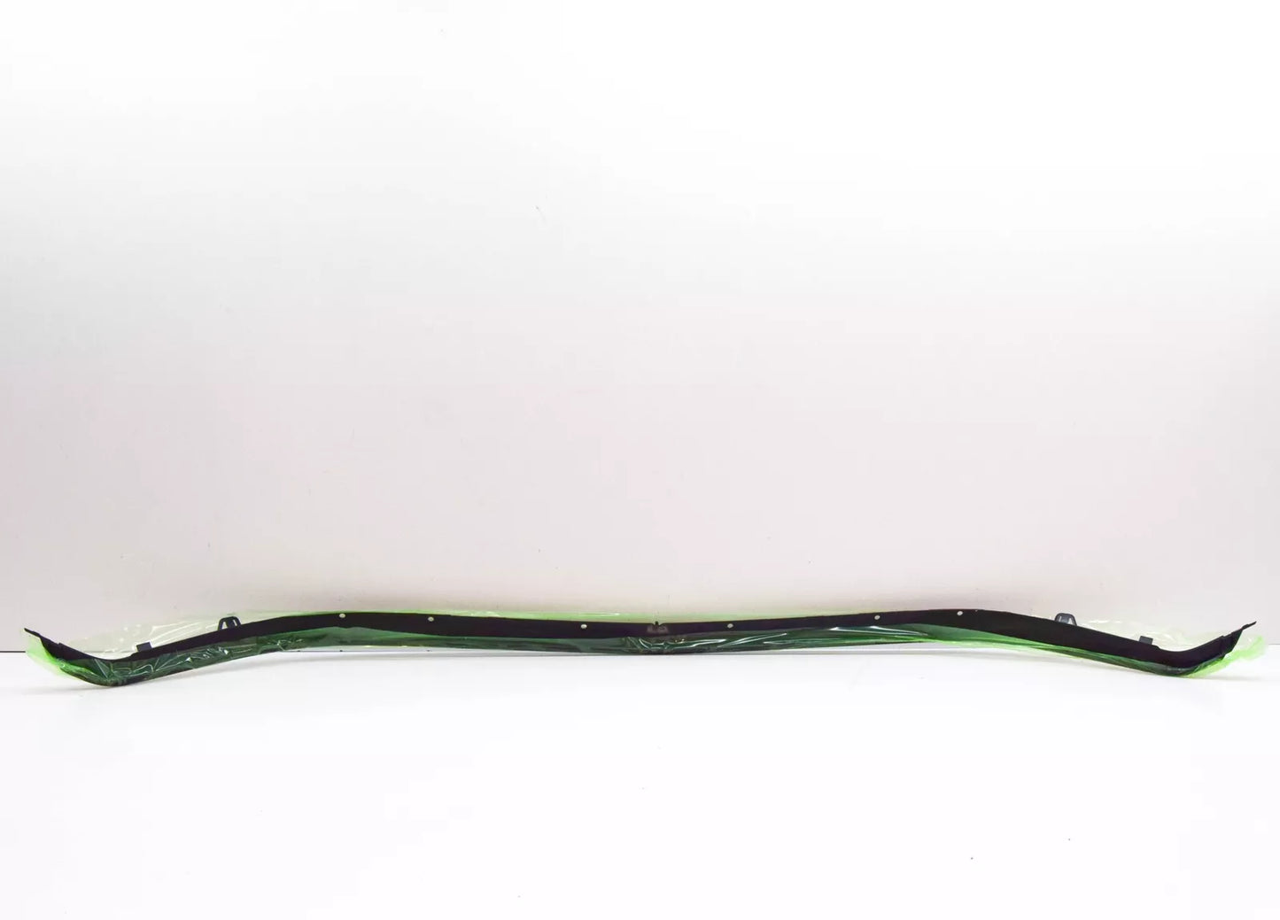 NEW MERCEDES-BENZ A-CLASS W176 AMG FRONT BUMPER MOLDING A1768854600 2016