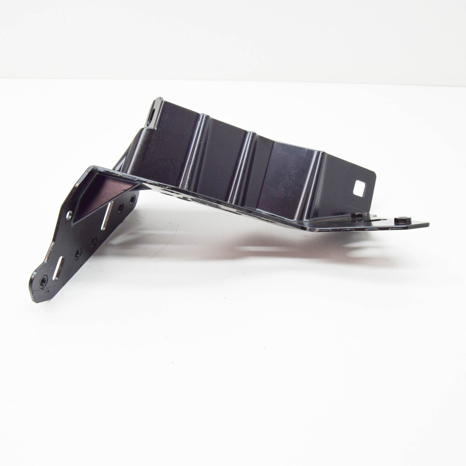 new lr range rover evoque l551 front left fender bracket lr126255 original