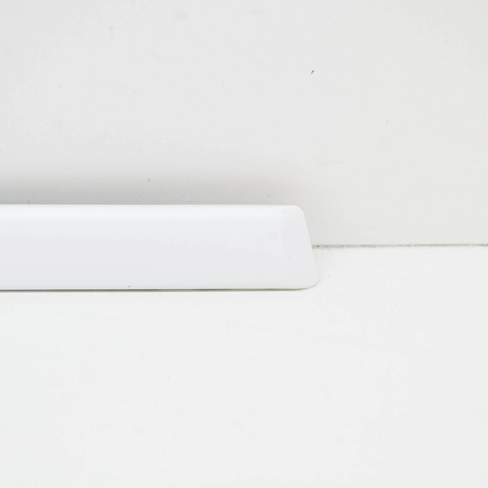 NEW BMW M3 CONVERTIBLE E46 REAR RIGHT FENDER MOLDING TRIM 51137893680 ORIGINAL