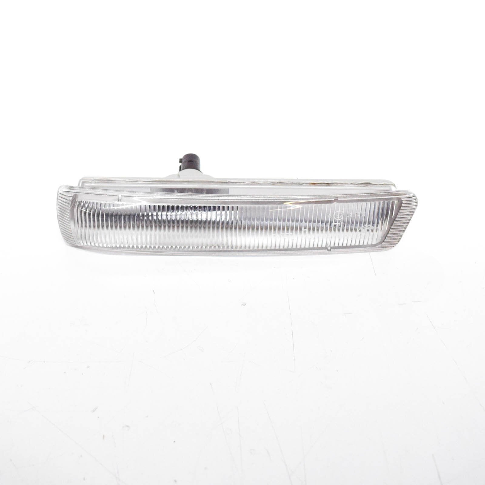 new bmw z3 e36 front bumper left side reflector 63148400409 8400409 original