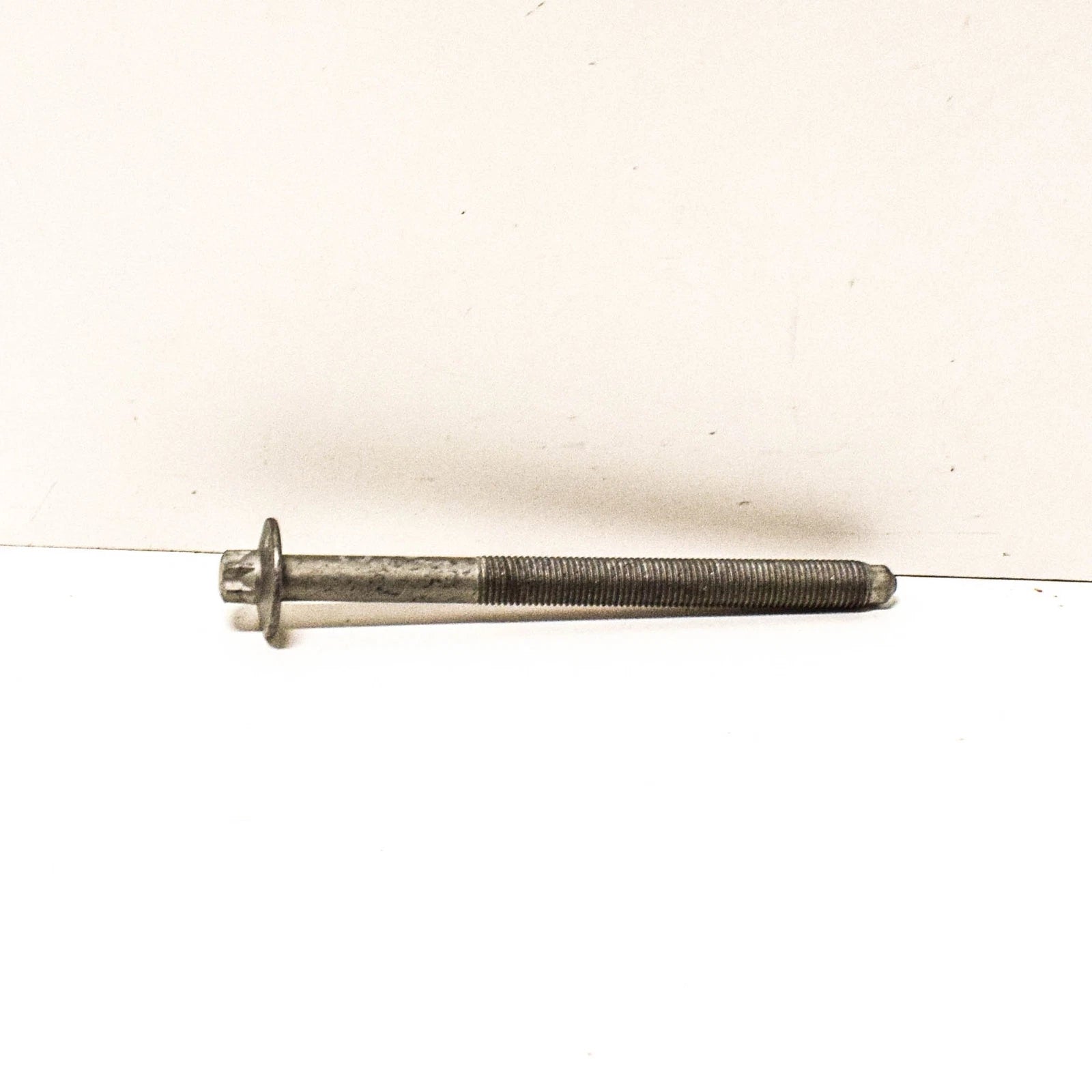 NEW BMW M4 F82 FRONT AXLE SUPPORT TORX SCREW WITH COLLAR 31102284536 ORIGINAL