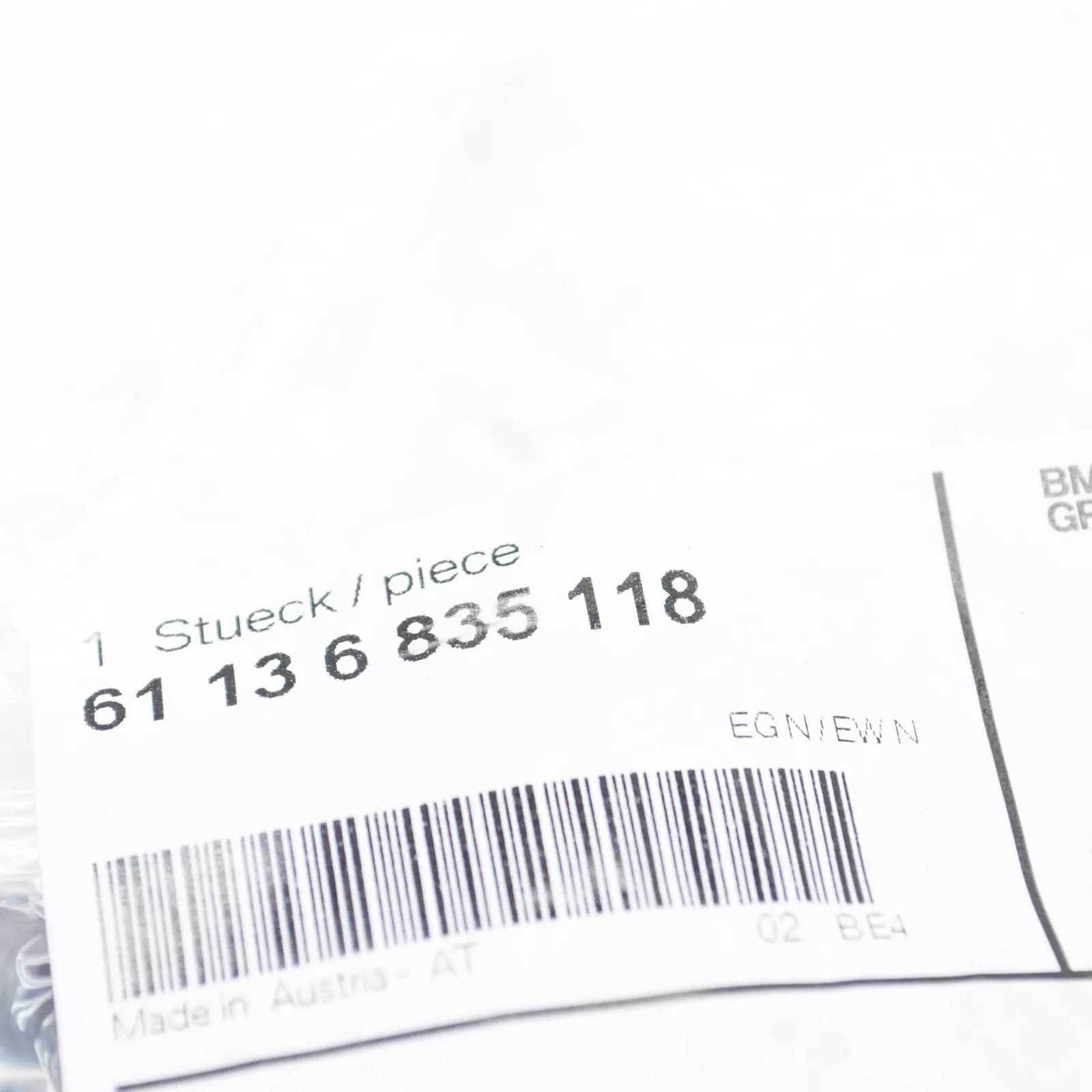 NEW BMW 7 G11 BRACKET PLUT RIGHT CONNECTION 61136835118 ORIGINAL