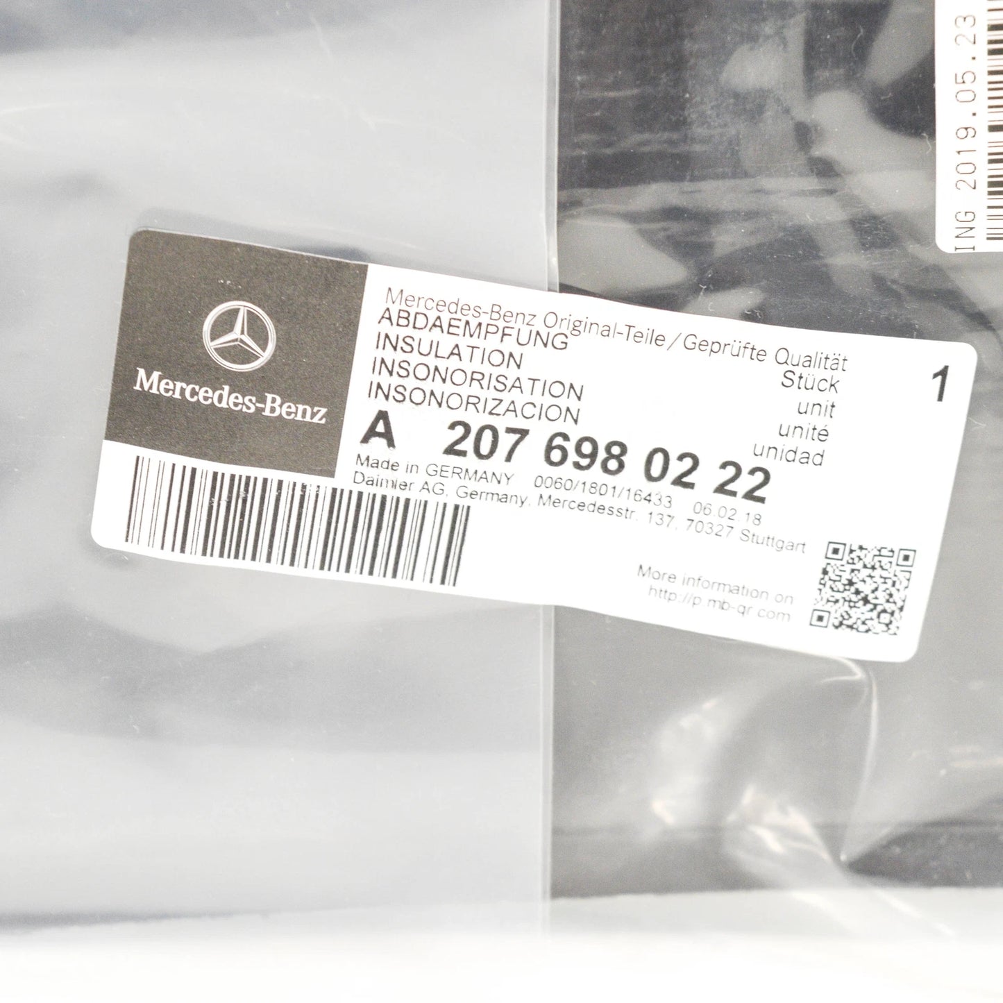 NEW MB C W204 FRONT RIGHT SIDE FENDER SOUND ABSORBER A2076980222 ORIGINAL