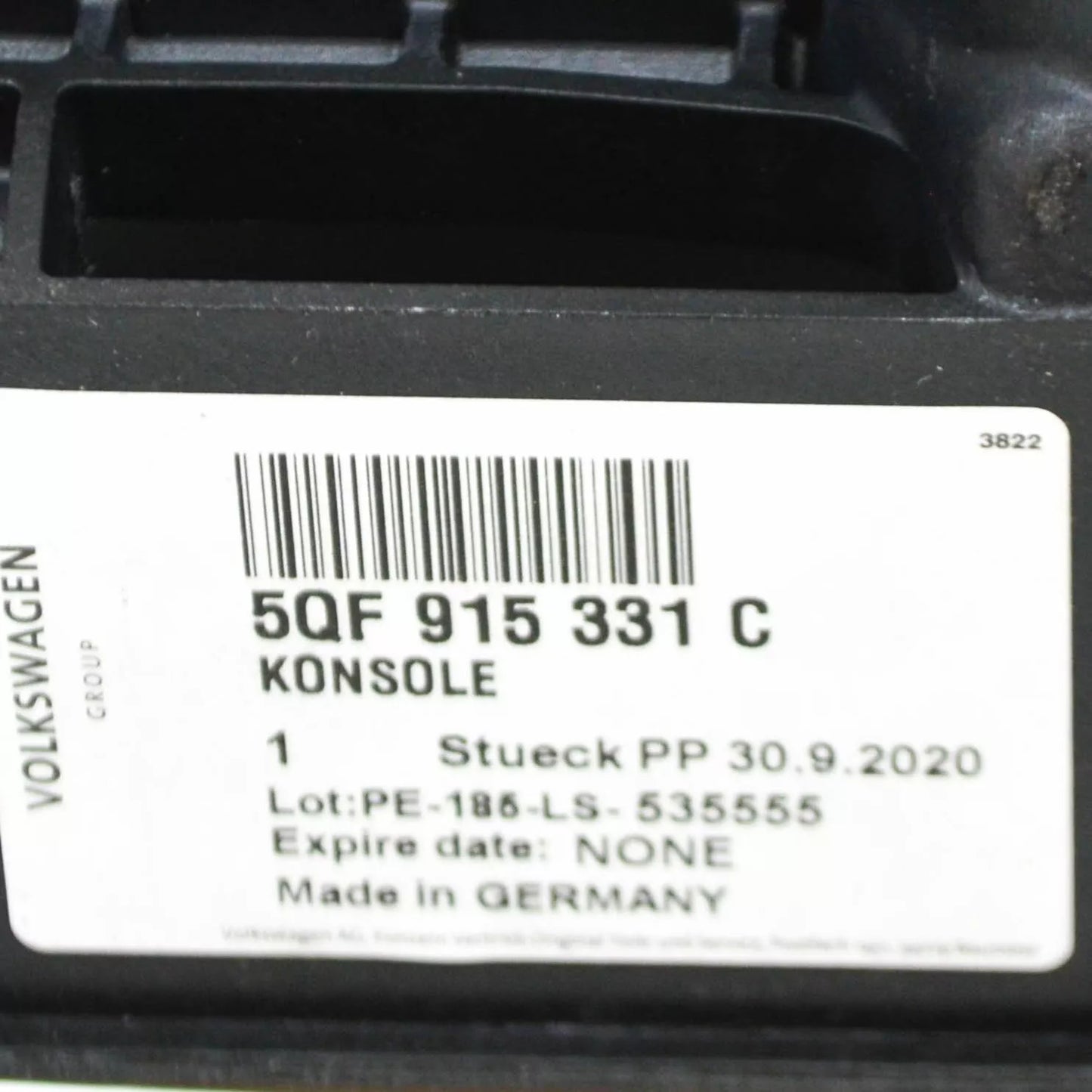 NEW VOLKSWAGEN TIGUAN MK2 AD BATTERY TRAY PAD 5QF915331C