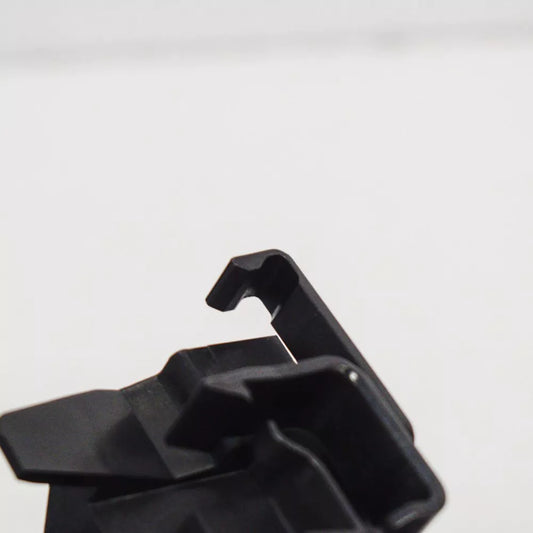 NEW BMW 5 G30 WATER PUMP BRACKET HOLDER 17118632136 8632136 ORIGINAL