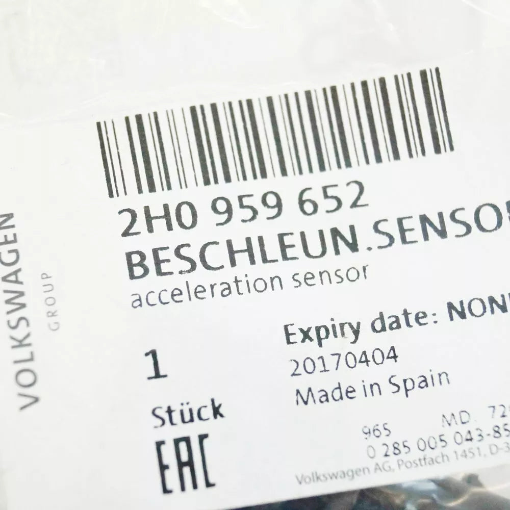 NEW VOLKSWAGEN AMAROK FRONT RIGHT CRASH IMPACT SENSOR 2H0959652 ORIGINAL