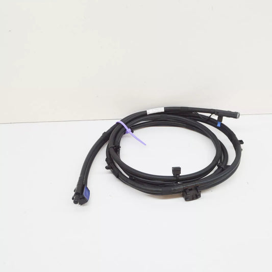 NEW MB GLA X156 HEADLIGHT WASHER HOSE LINE WITH NOZZLE RHD A1768601392 ORIGINAL