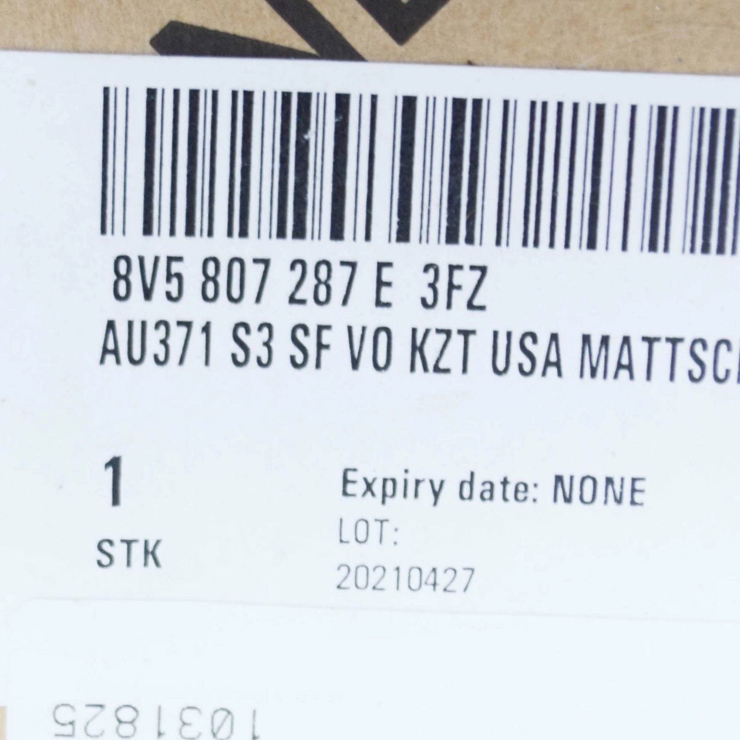 NEW AUDI A3 8V FRONT NUMBER PLATE HOLDER 8V5807287E3FZ