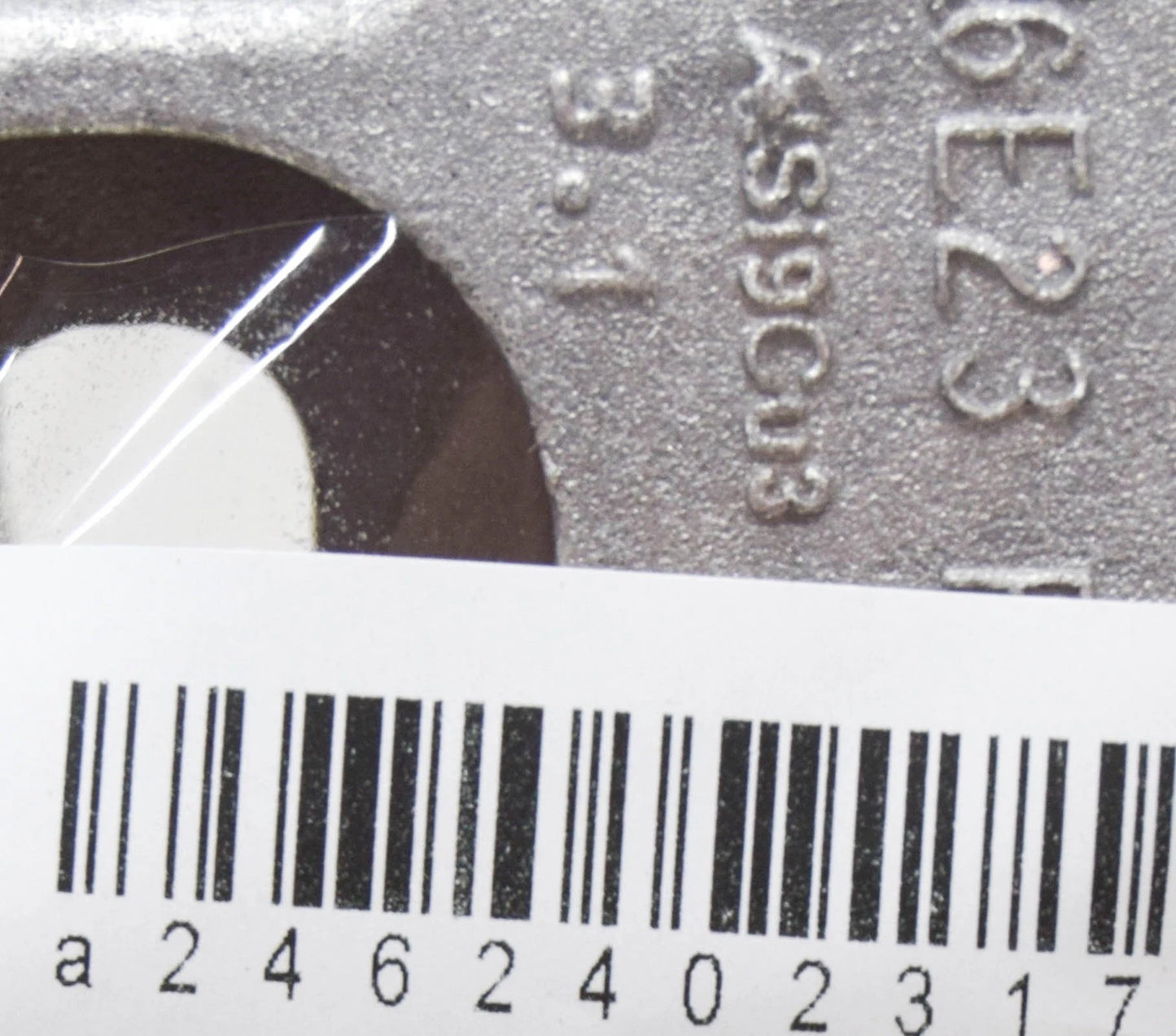 NEW MERCEDES-BENZ CLA COUPE C117 GEARBOX TRANSMISSION MOUNT A2462402317 ORIGINAL