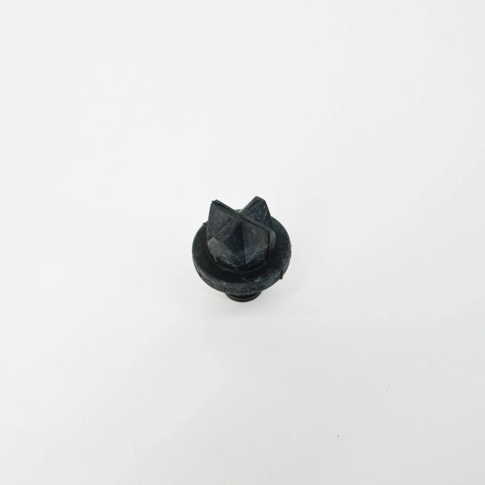 NEW BMW Z4 E85 WATER OUTLET VALVE 51717077121 7077121 ORIGINAL