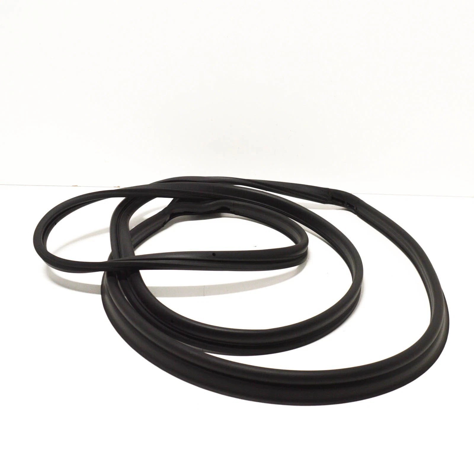 NEW MERCEDES-BENZ 190 W201 FRONT LEFT DOOR WEATHERSTRIP A2017200578