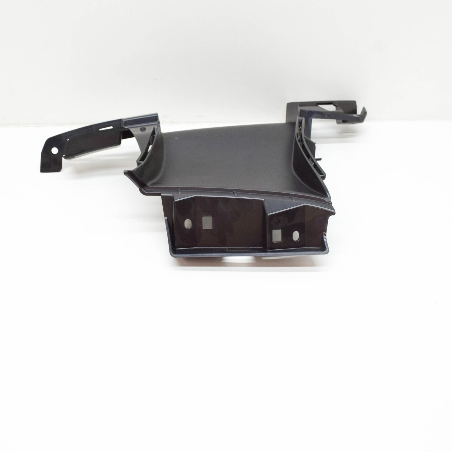 NEW AUDI A6 C8 FRONT RIGHT AIR GUIDE 4K0121764J ORIGINAL