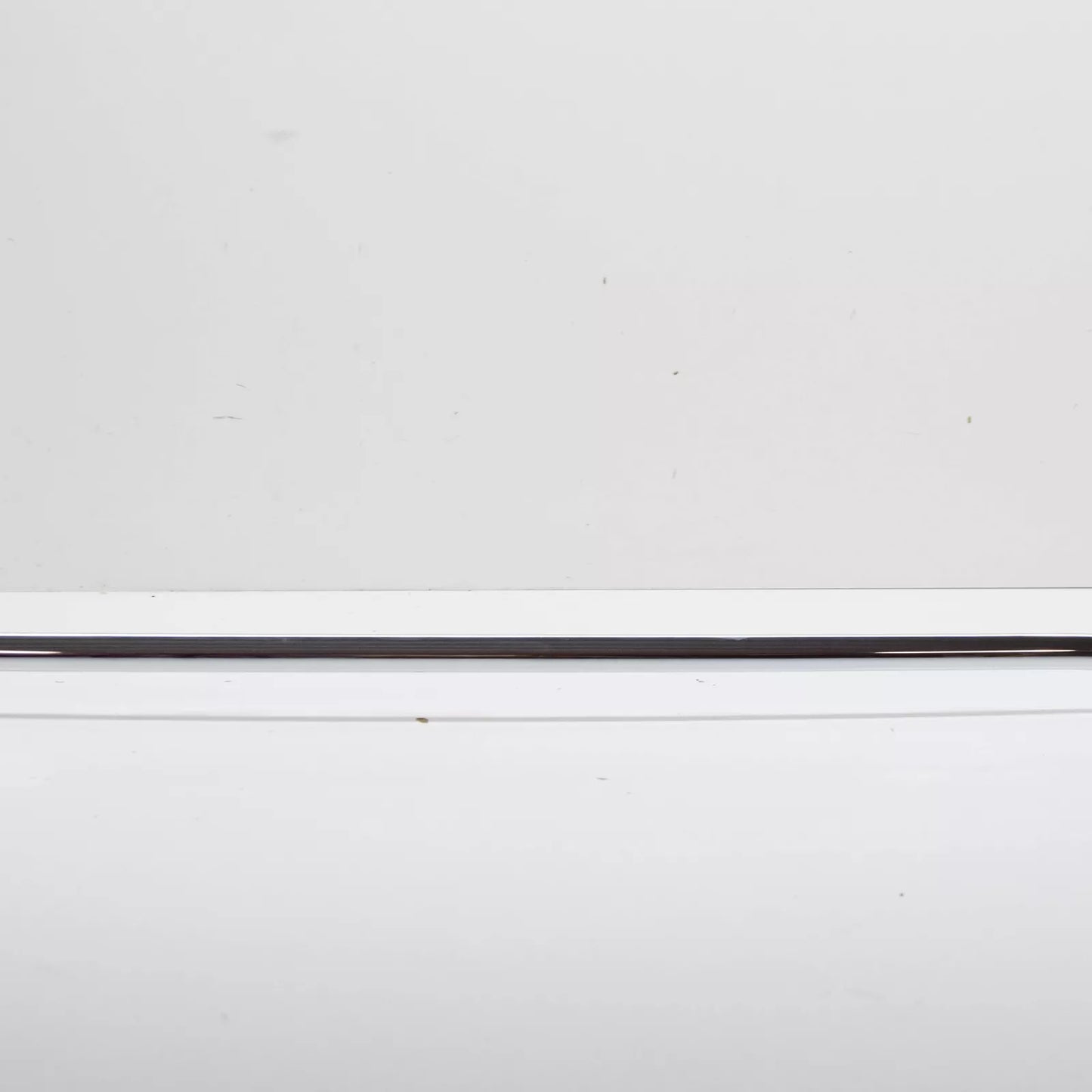 NEW MERCEDES-BENZ E- 213 REAR BUMPER CENTRAL TRIM STRIP A2138850321 ORIGINAL