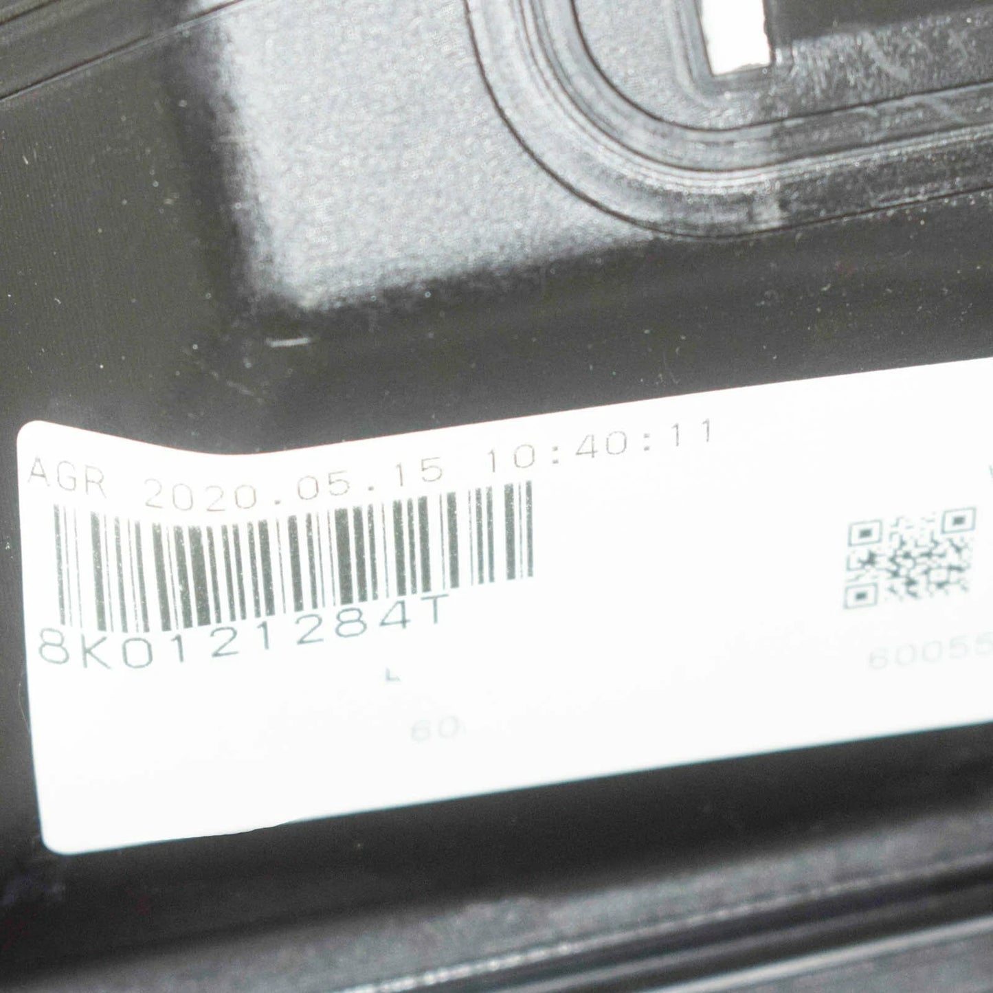 NEW AUDI S4 B8 RIGHT RADIATOR FAN AIR DUCT GUIDE 8K0121284T