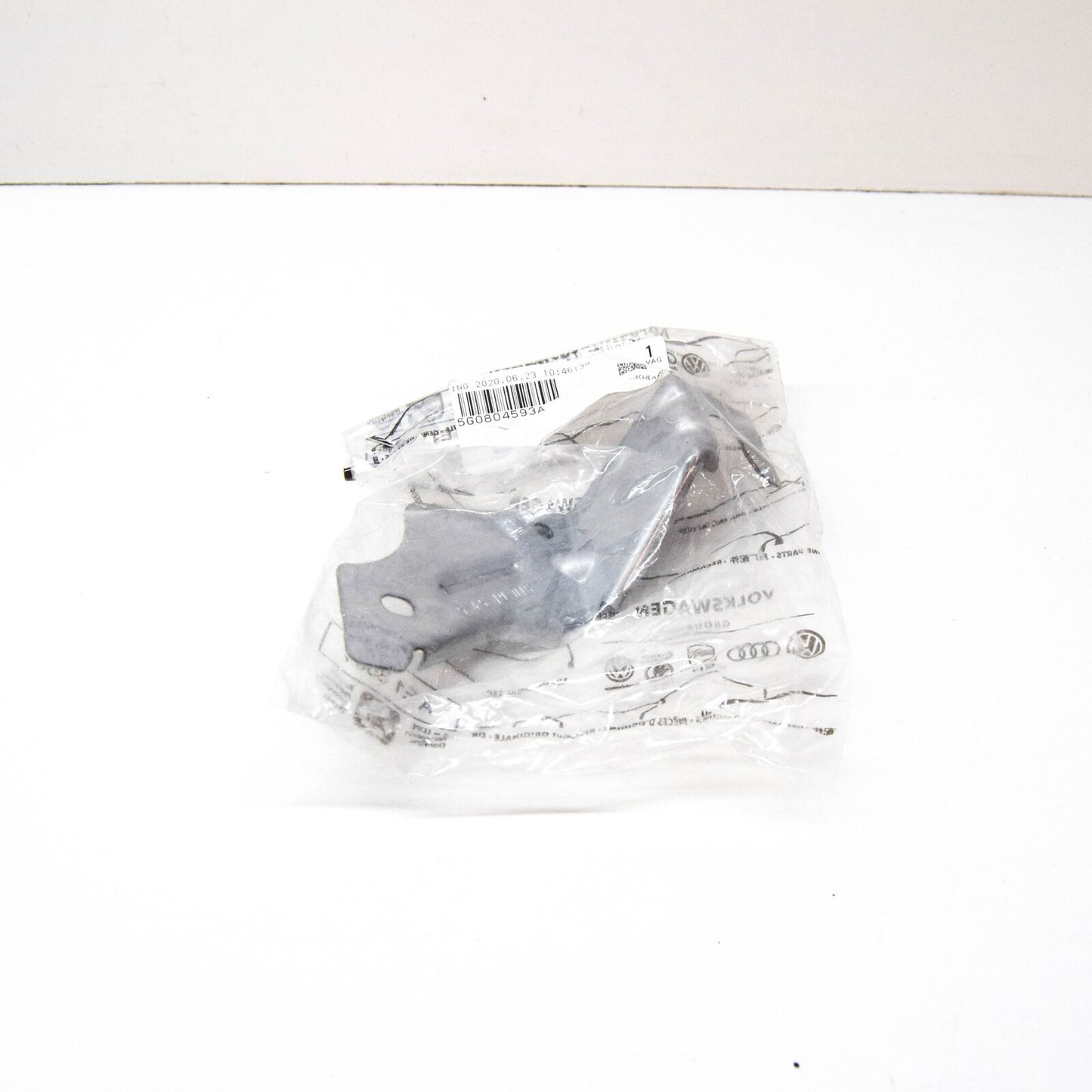 NEW VOLKSWAGEN E-GOLF 5G MK7 FRONT LEFT HEADLIGHT BRACKET MOUNT 5G0804593A