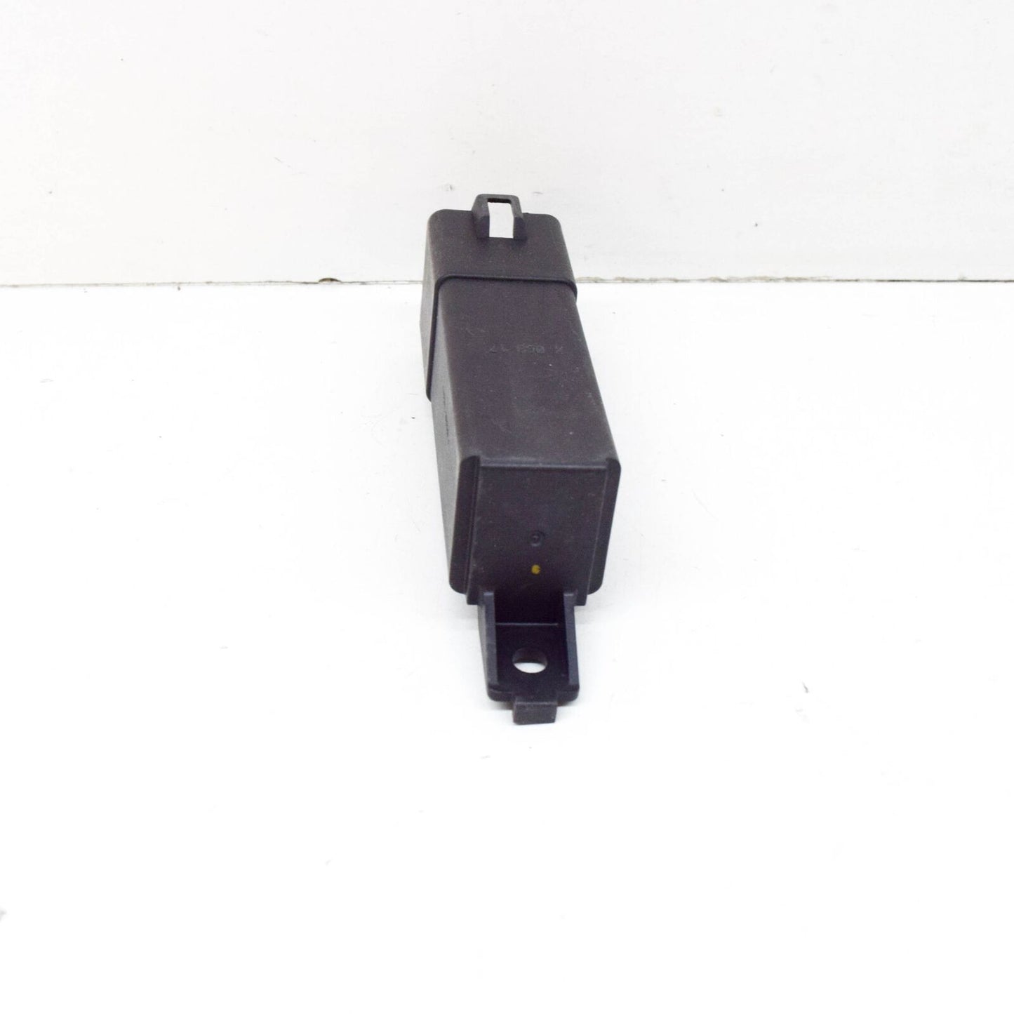 NEW MERCEDES-BENZ FURGON W639 ELECTRIC FAN RELAY A6399820023 ORIGINAL